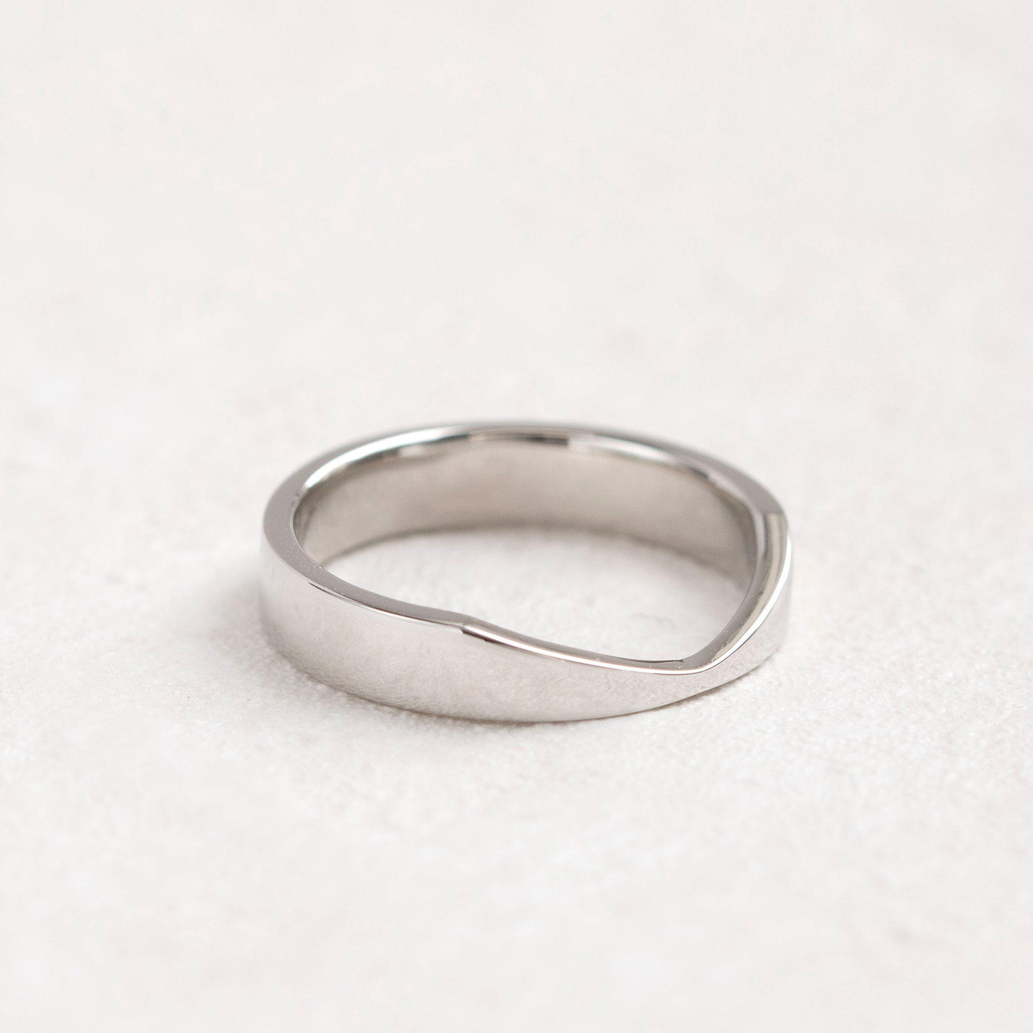 プラチナリング《25H01806》