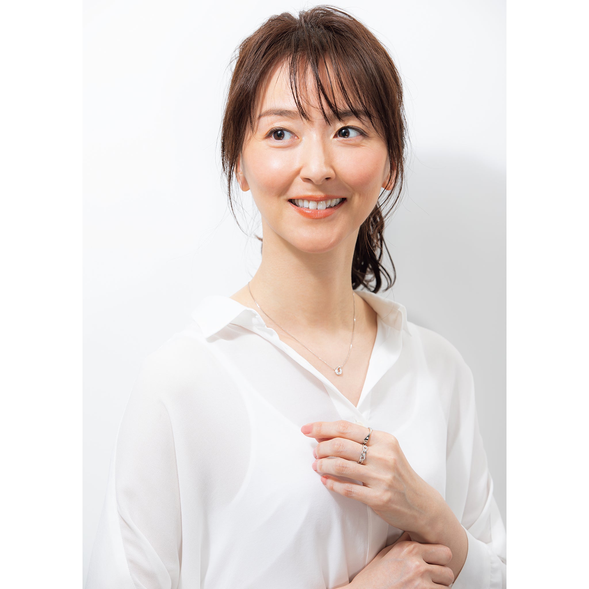 ダイヤモンド プラチナネックレス(雫モチーフ/4月誕生石)《25H01809》