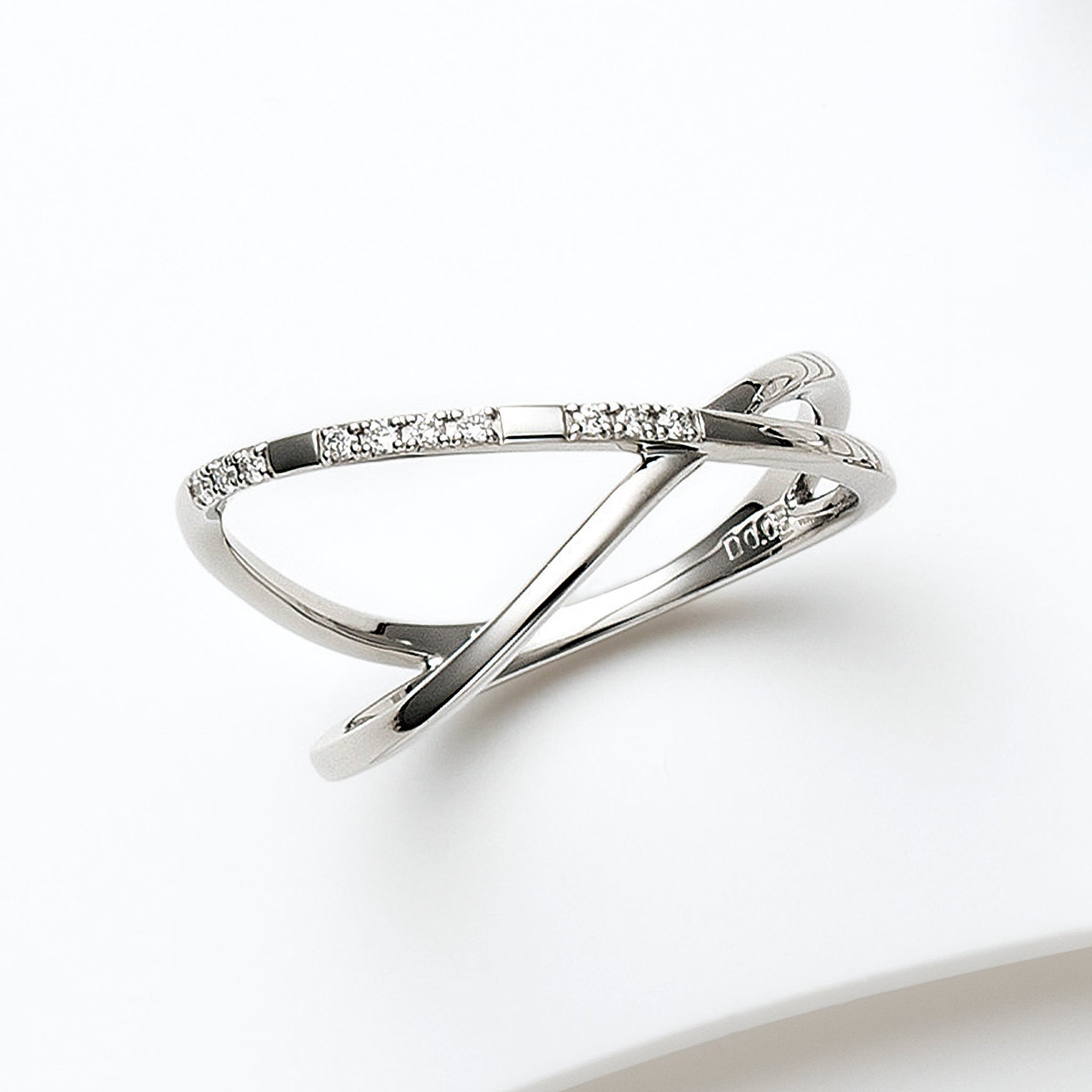 ダイヤモンド プラチナリング(4月誕生石)《25H01901》