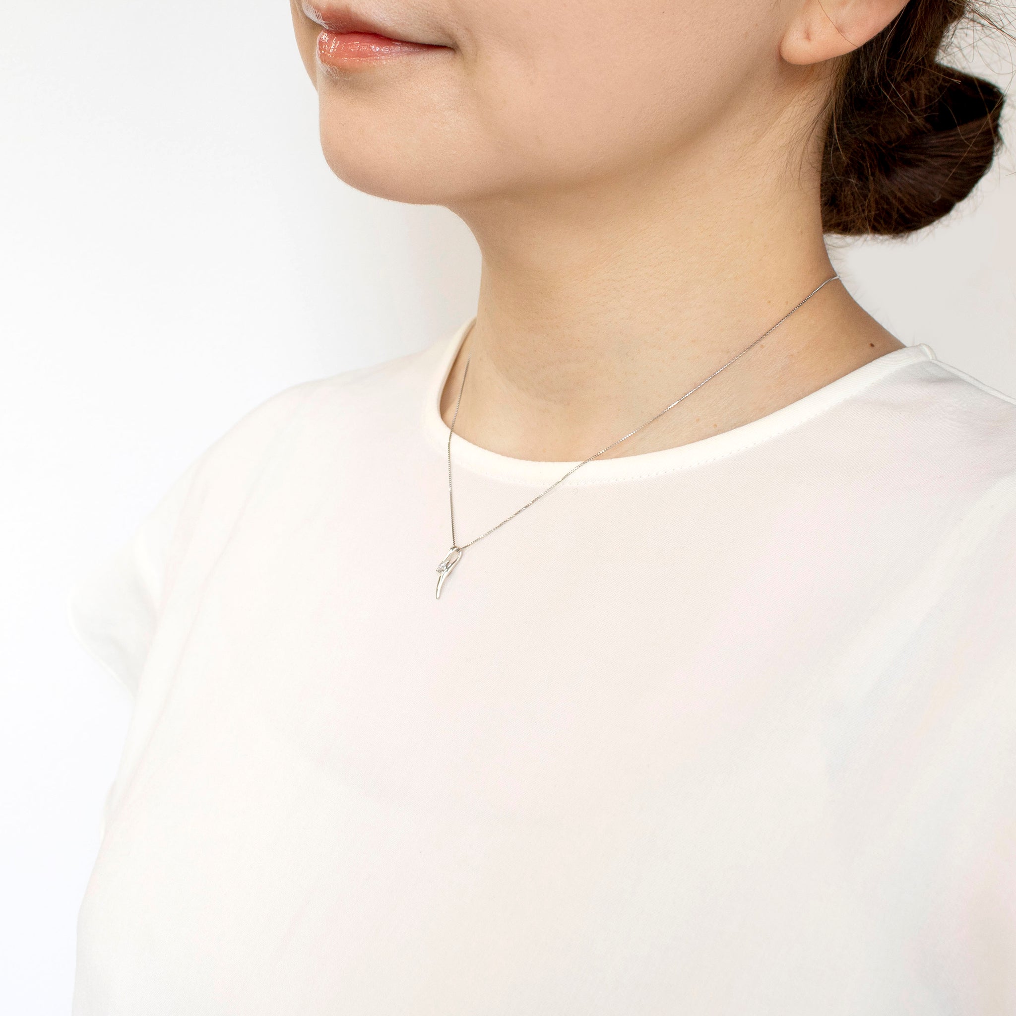 ダイヤモンド プラチナネックレス(4月誕生石)《25H01905》