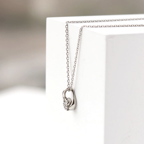 ダイヤモンド プラチナネックレス(4月誕生石)《25H01909》