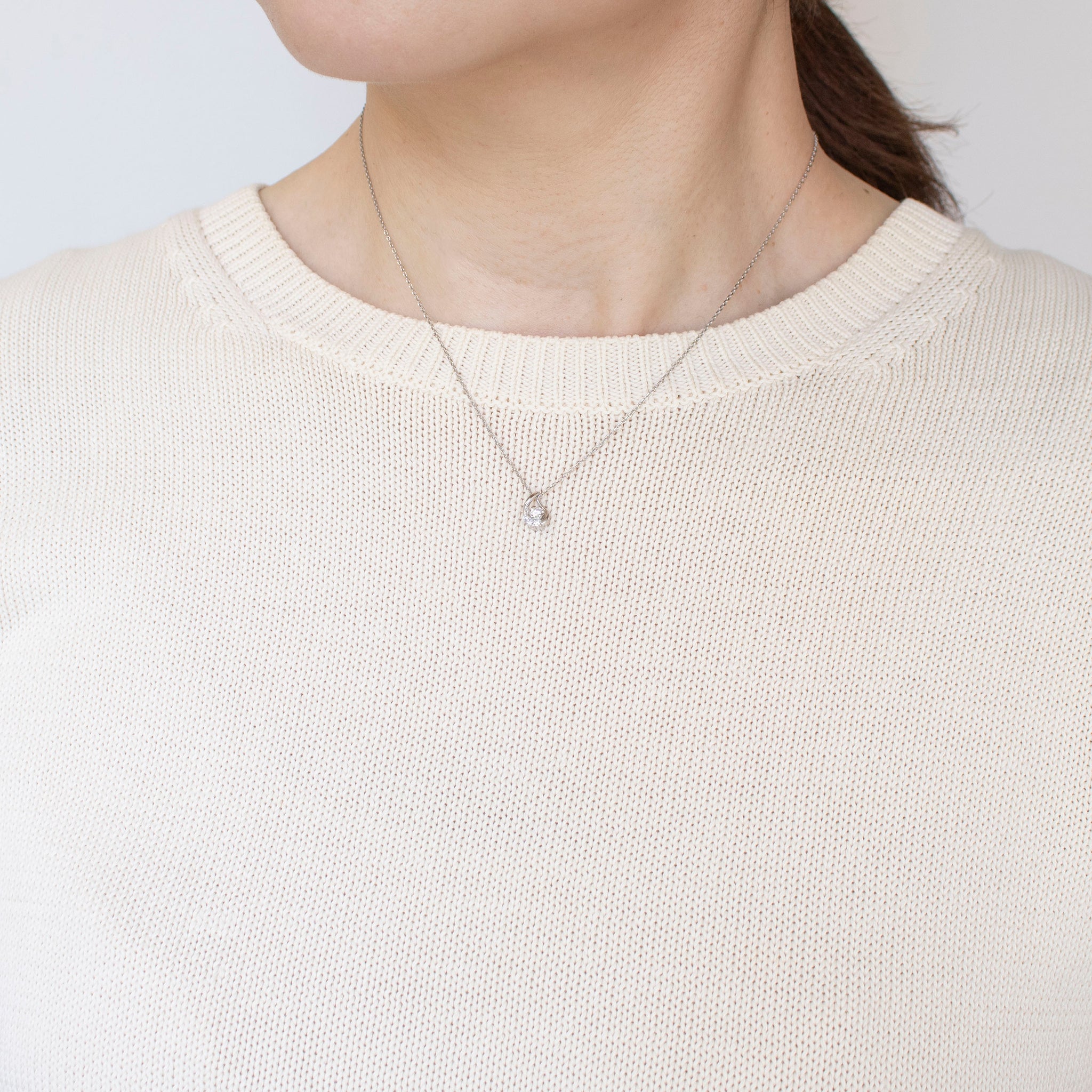 ダイヤモンド プラチナネックレス(4月誕生石)《25H01909》