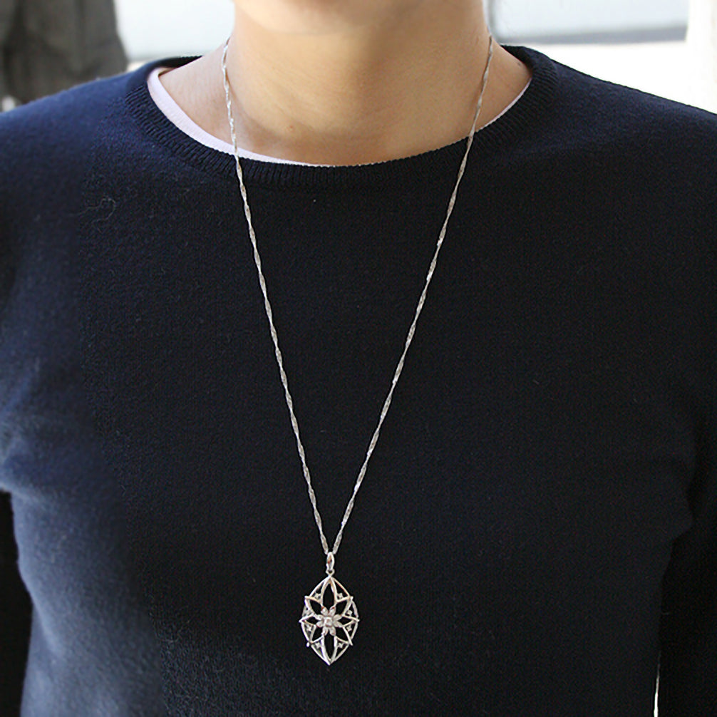 ダイヤモンド プラチナネックレス(ロング/60cm/4月誕生石/鑑別書付)《25H01910》