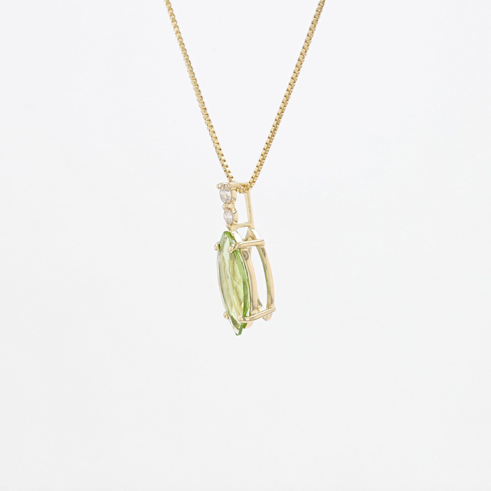 ペリドット/ダイヤモンド K18ネックレス(1.3カラット/マーキス/8月誕生石)《25H02108》