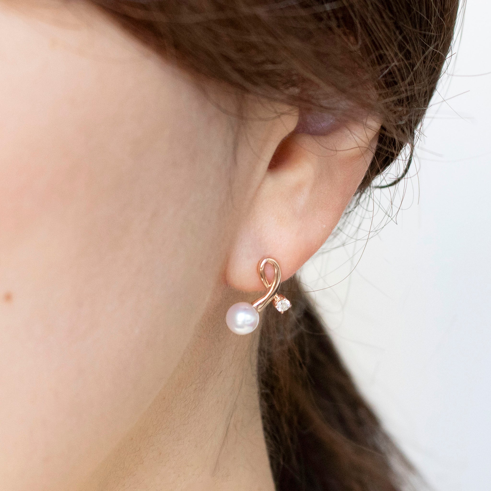 パール/ダイヤモンド K18ピアス(アコヤ真珠/5.5mm/6月誕生石)《25H02204》