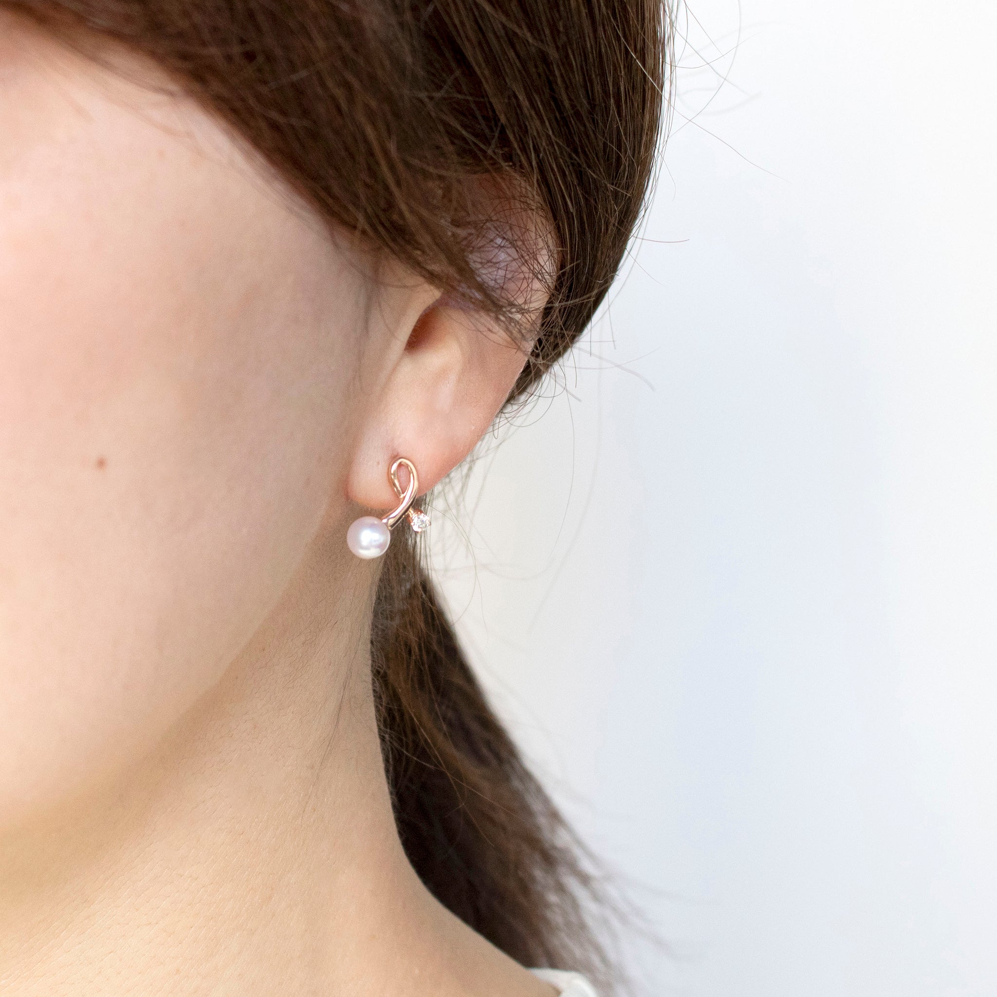 パール/ダイヤモンド K18ピアス(アコヤ真珠/5.5mm/6月誕生石)《25H02204》