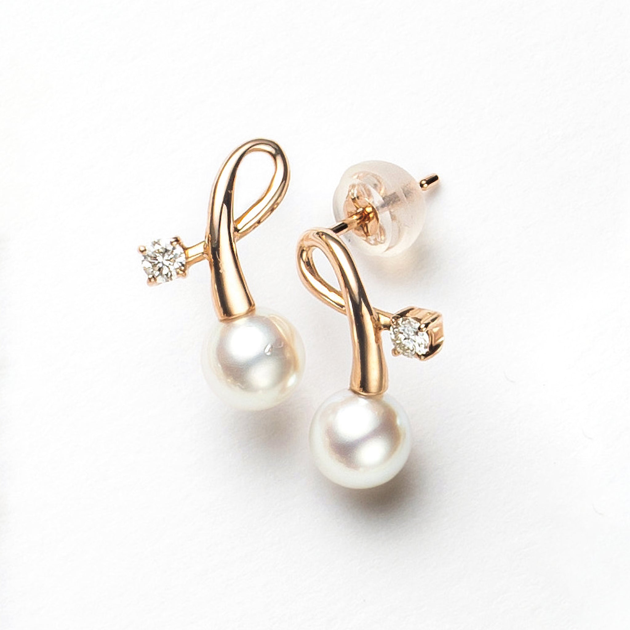 パール/ダイヤモンド K18ピアス(アコヤ真珠/5.5mm/6月誕生石)《25H02204》