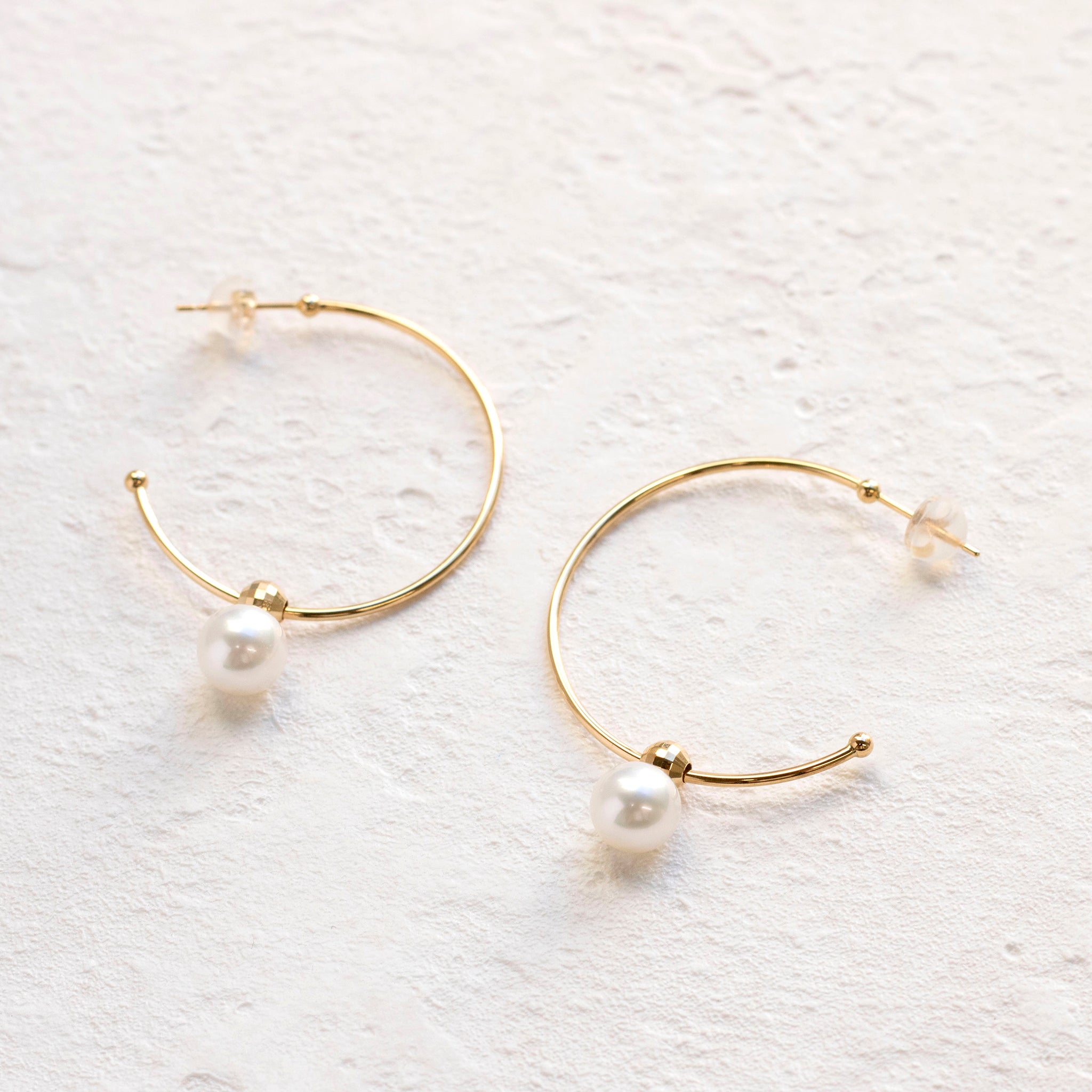 パール K18ピアス(アコヤ真珠/6.5mm/6月誕生石)《25H02210》