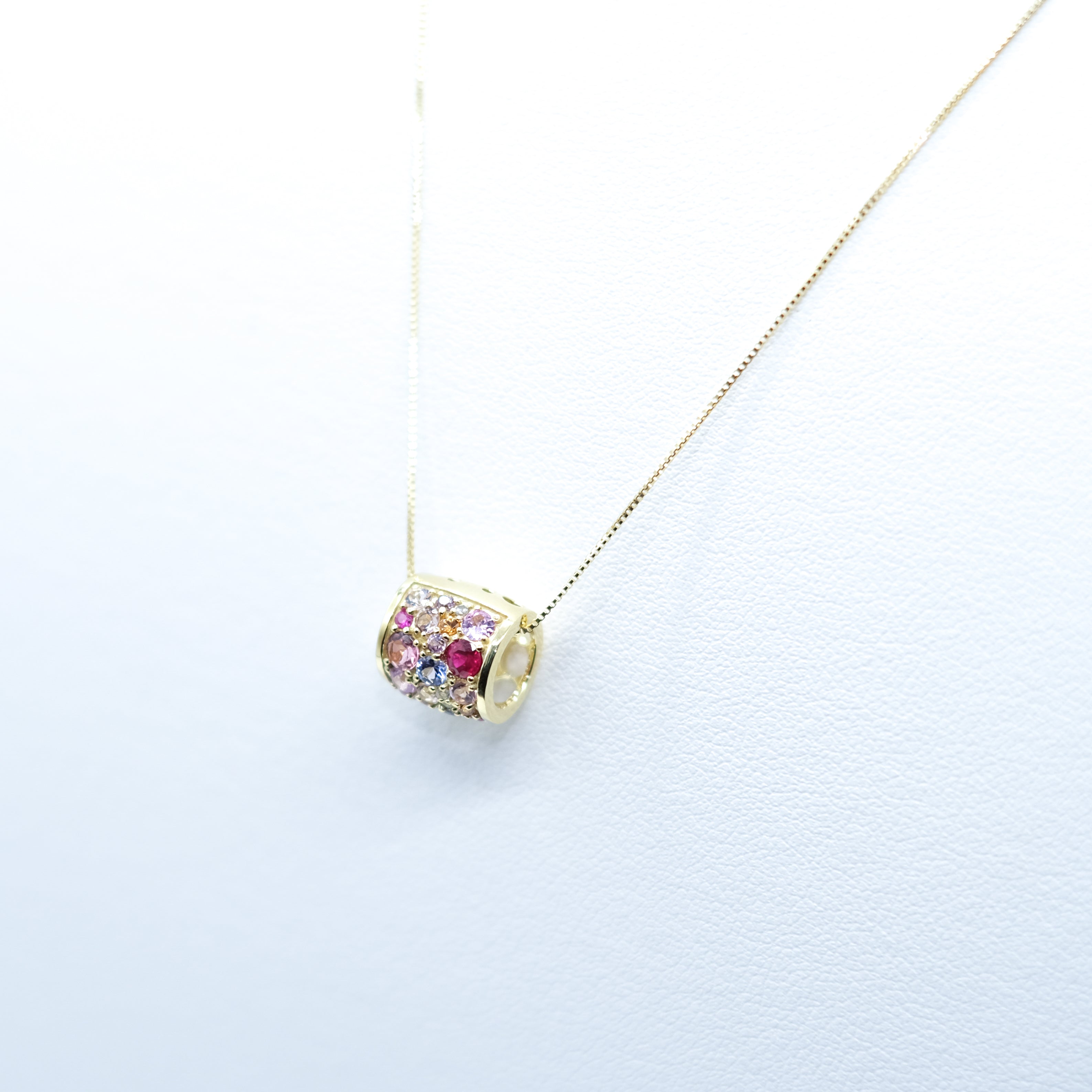 マルチカラー K18ネックレス(パヴェ/鑑別書付)《25H02308》