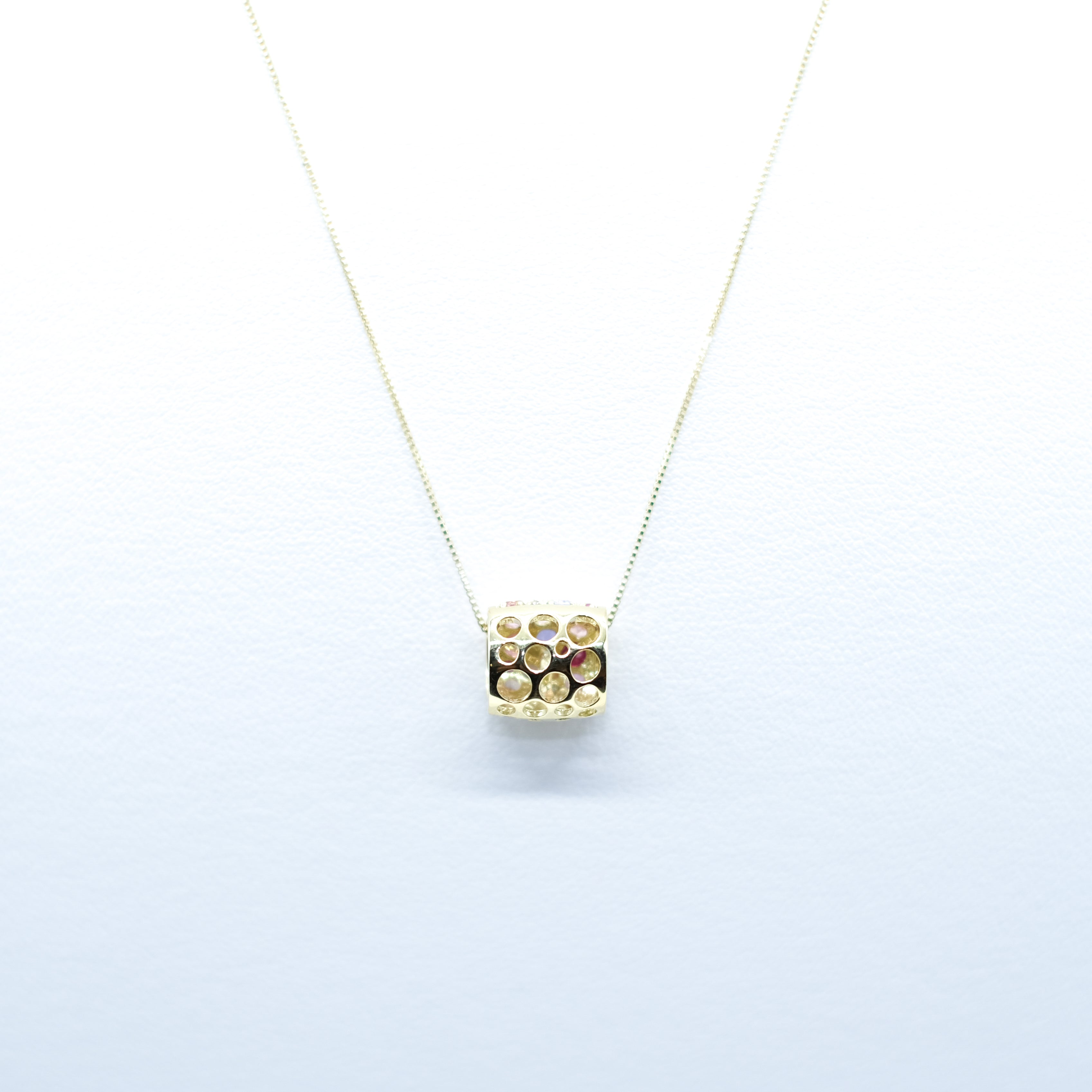 マルチカラー K18ネックレス(パヴェ/鑑別書付)《25H02308》