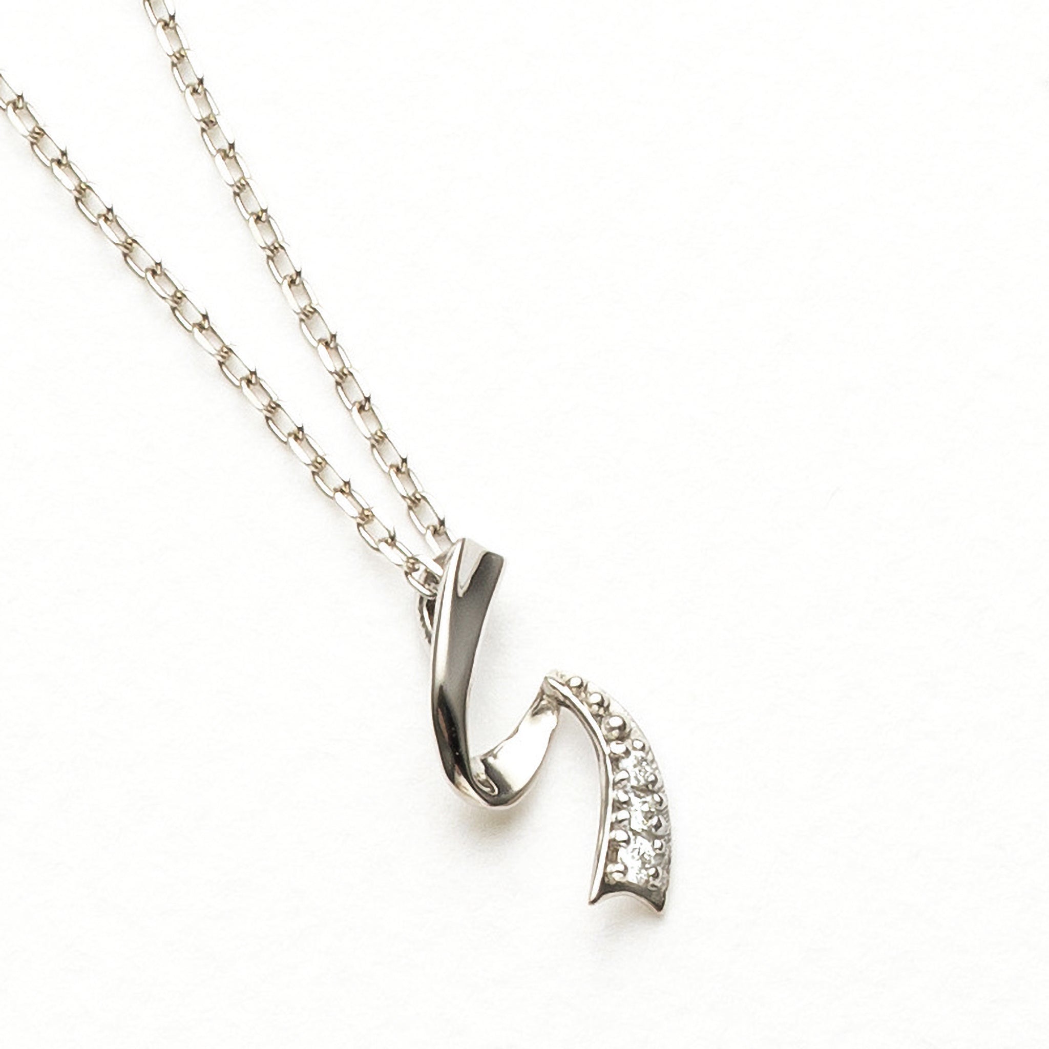 ダイヤモンド プラチナネックレス(4月誕生石)《25H02701》