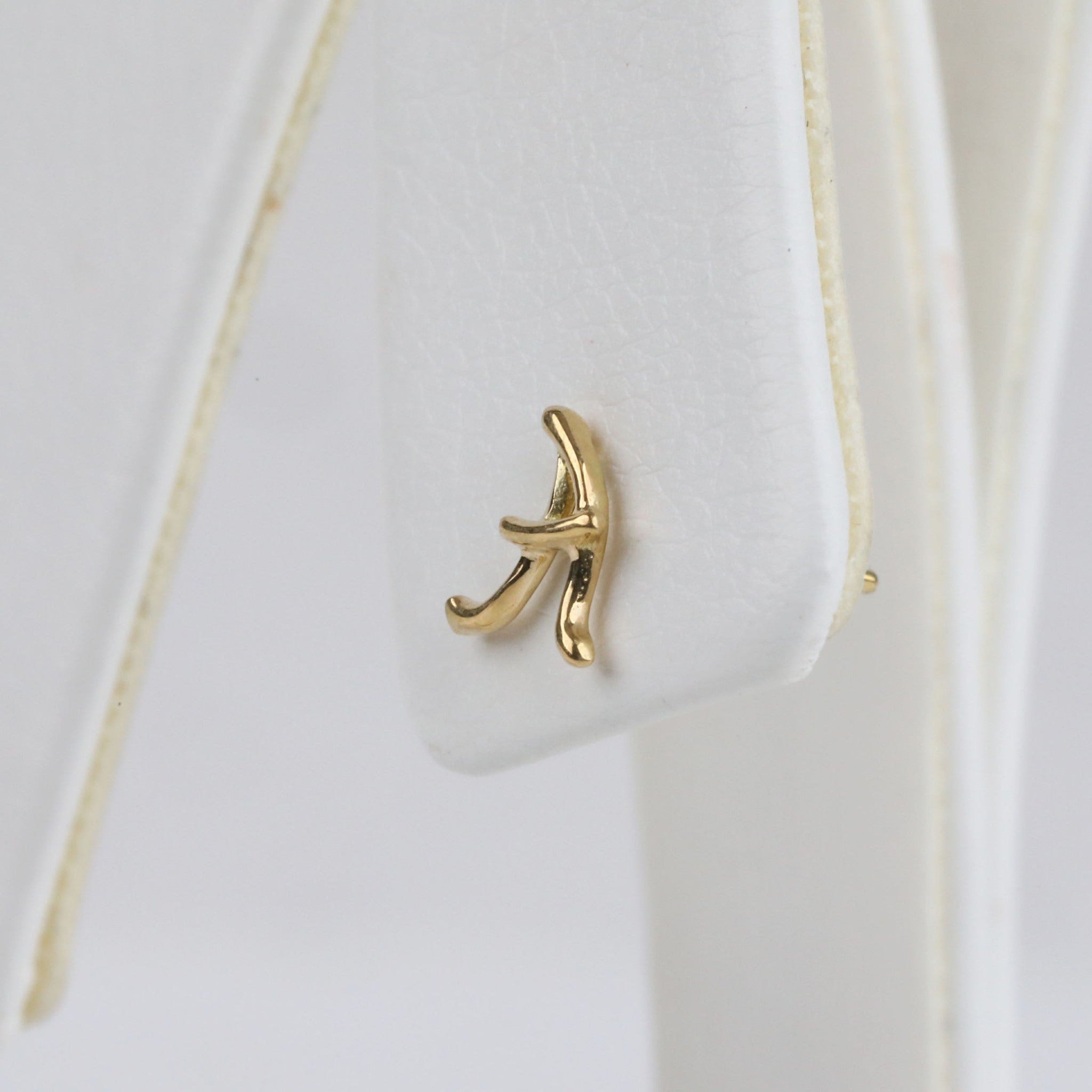 K18ピアス(イニシャル/A/片側)《25H02711-A》