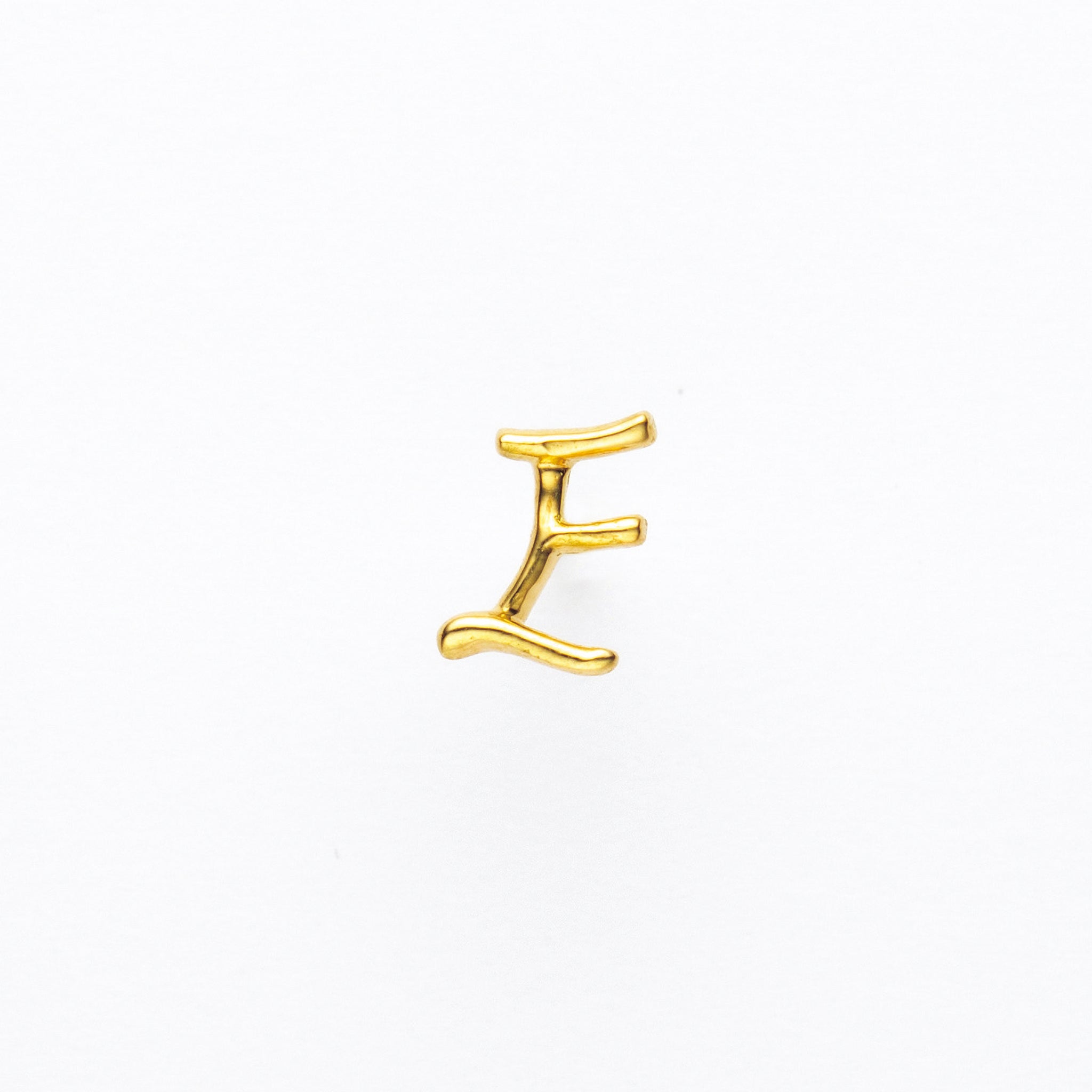 K18ピアス(イニシャル/E/片側)《25H02711-E》