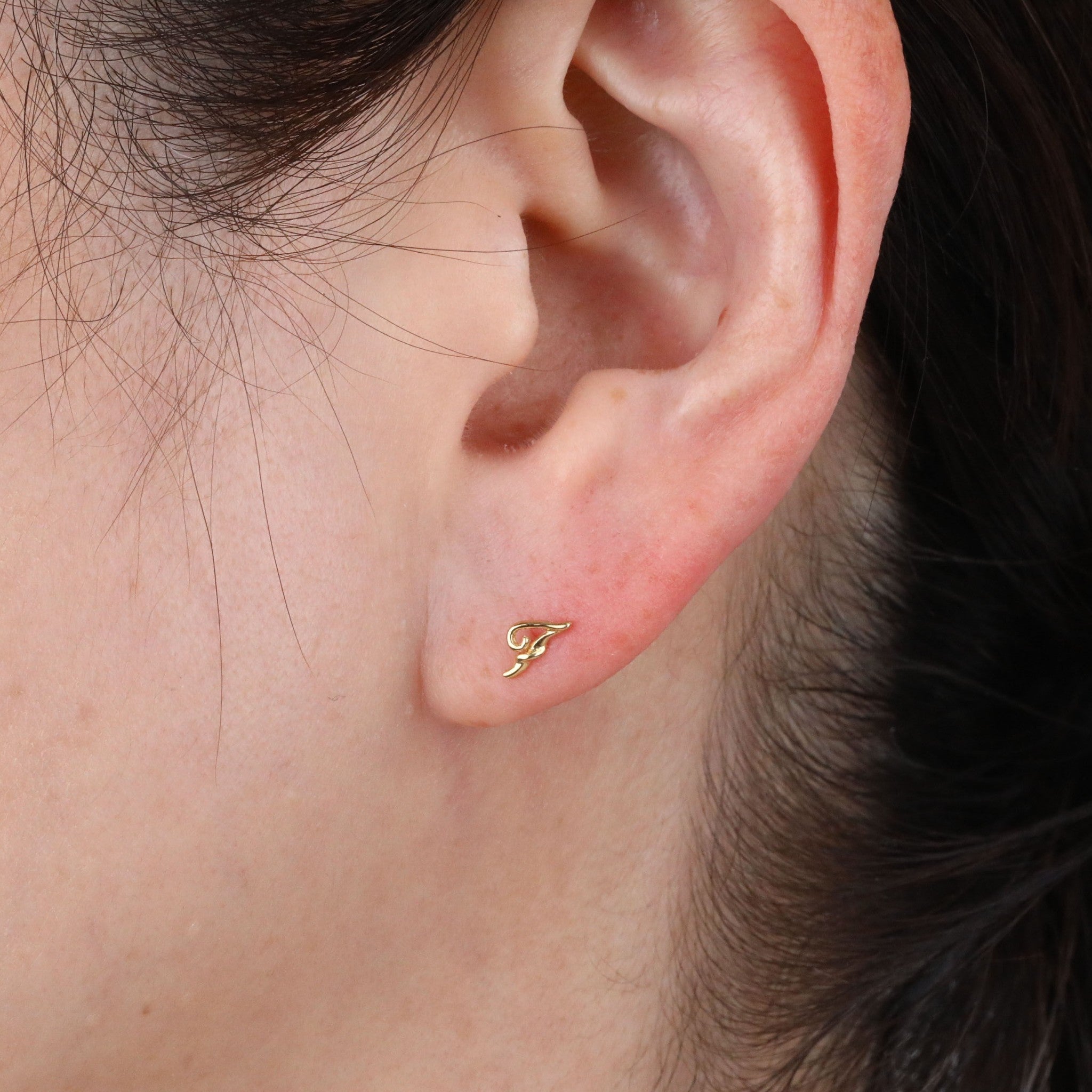 K18ピアス(イニシャル/F/片側)《25H02711-F》