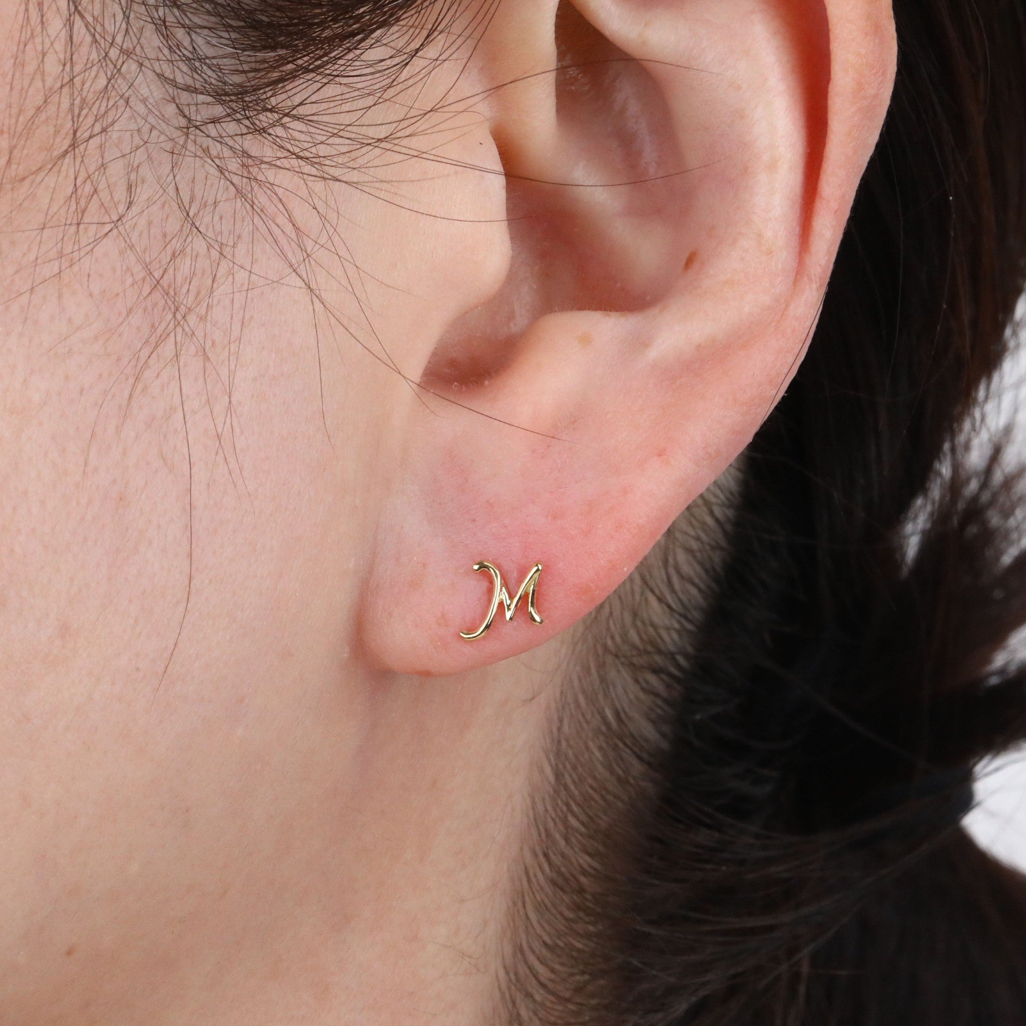 K18ピアス(イニシャル/M/片側)《25H02711-M》
