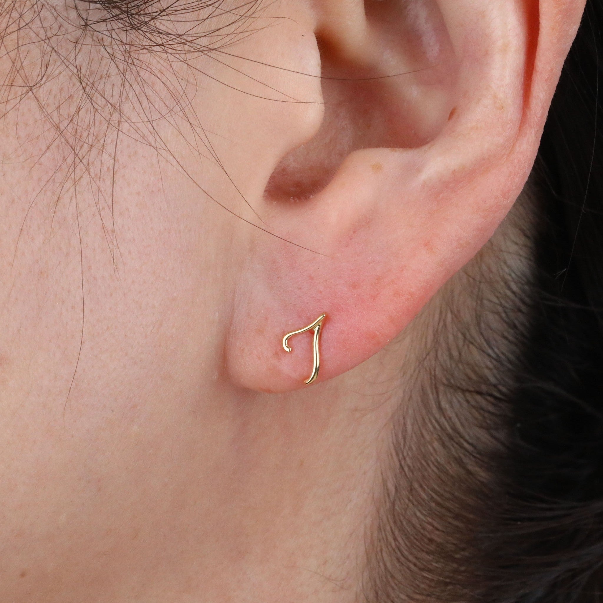 K18ピアス(イニシャル/T/片側)《25H02711-T》