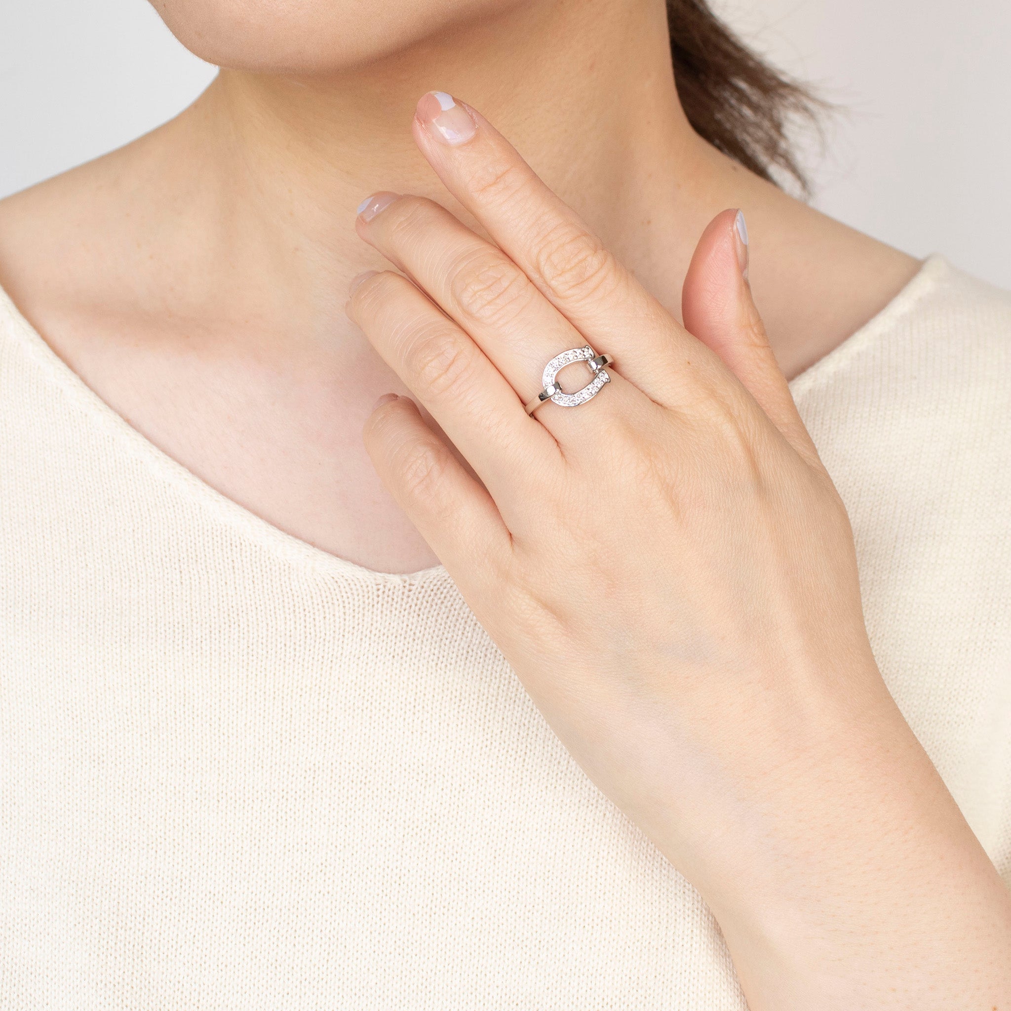 ダイヤモンド プラチナリング(馬蹄モチーフ/4月誕生石)《25H03110》