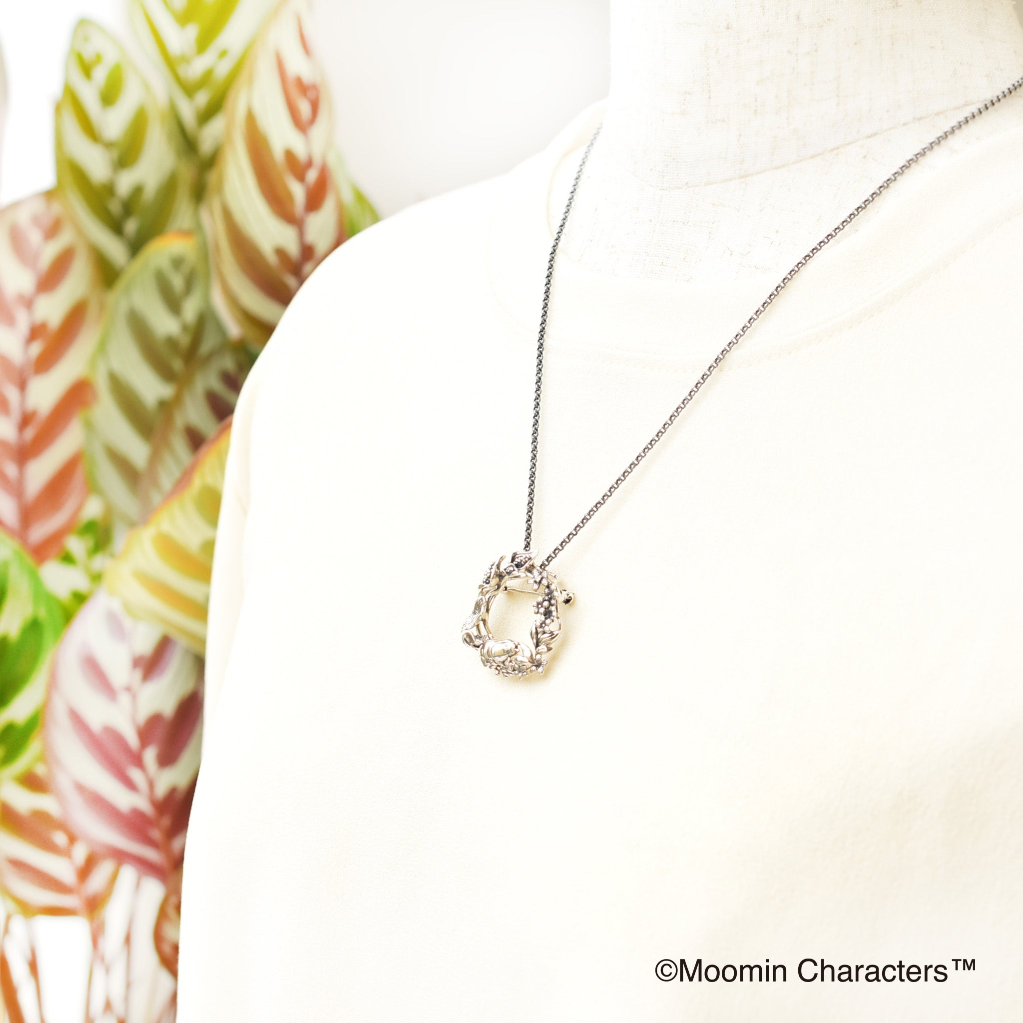 グリーンカルセドニー/ホワイトトパーズ シルバーネックレス(MOOMIN/ムーミン)《25H03601》