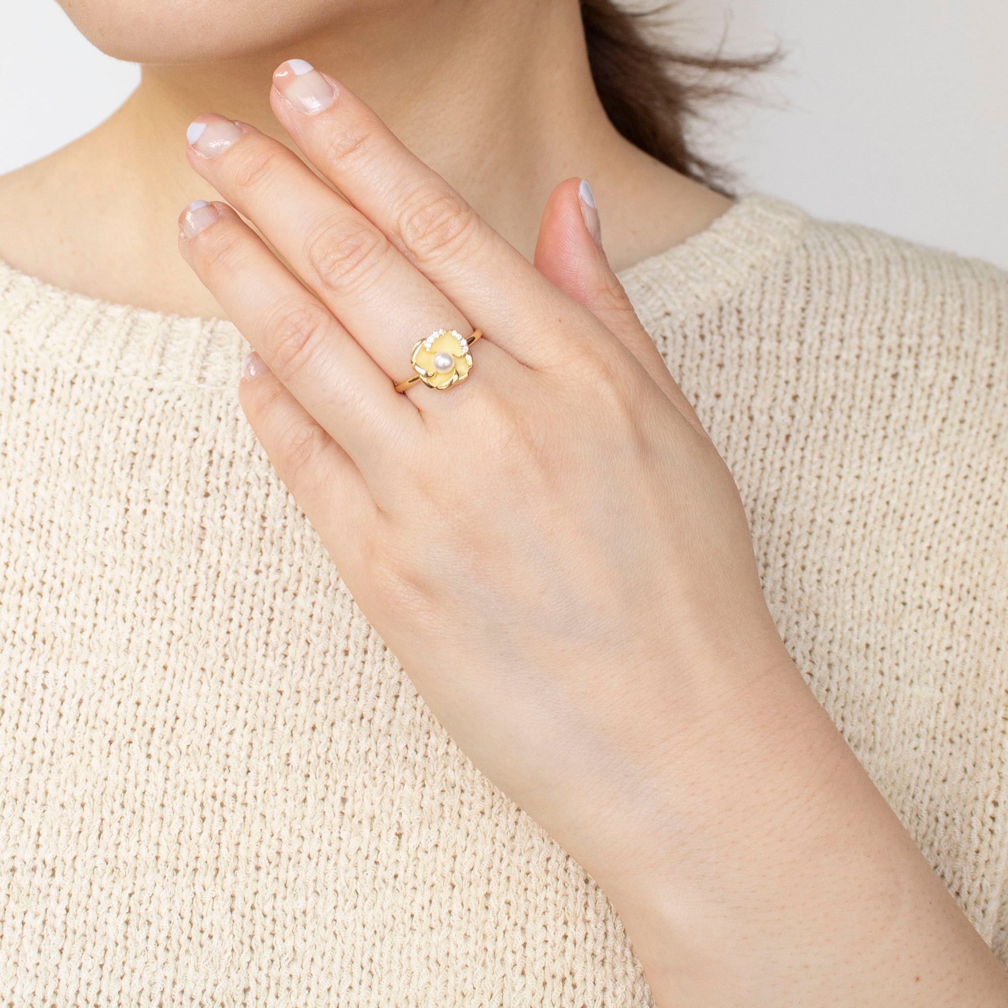 パール K18リング(アコヤ真珠/4mm/カメリアモチーフ/6月誕生石/鑑別書付)《25N00206》