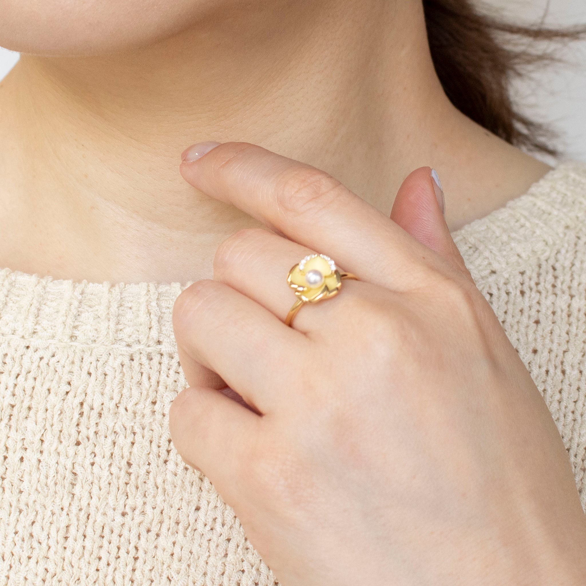 パール K18リング(アコヤ真珠/4mm/カメリアモチーフ/6月誕生石/鑑別書付)《25N00206》