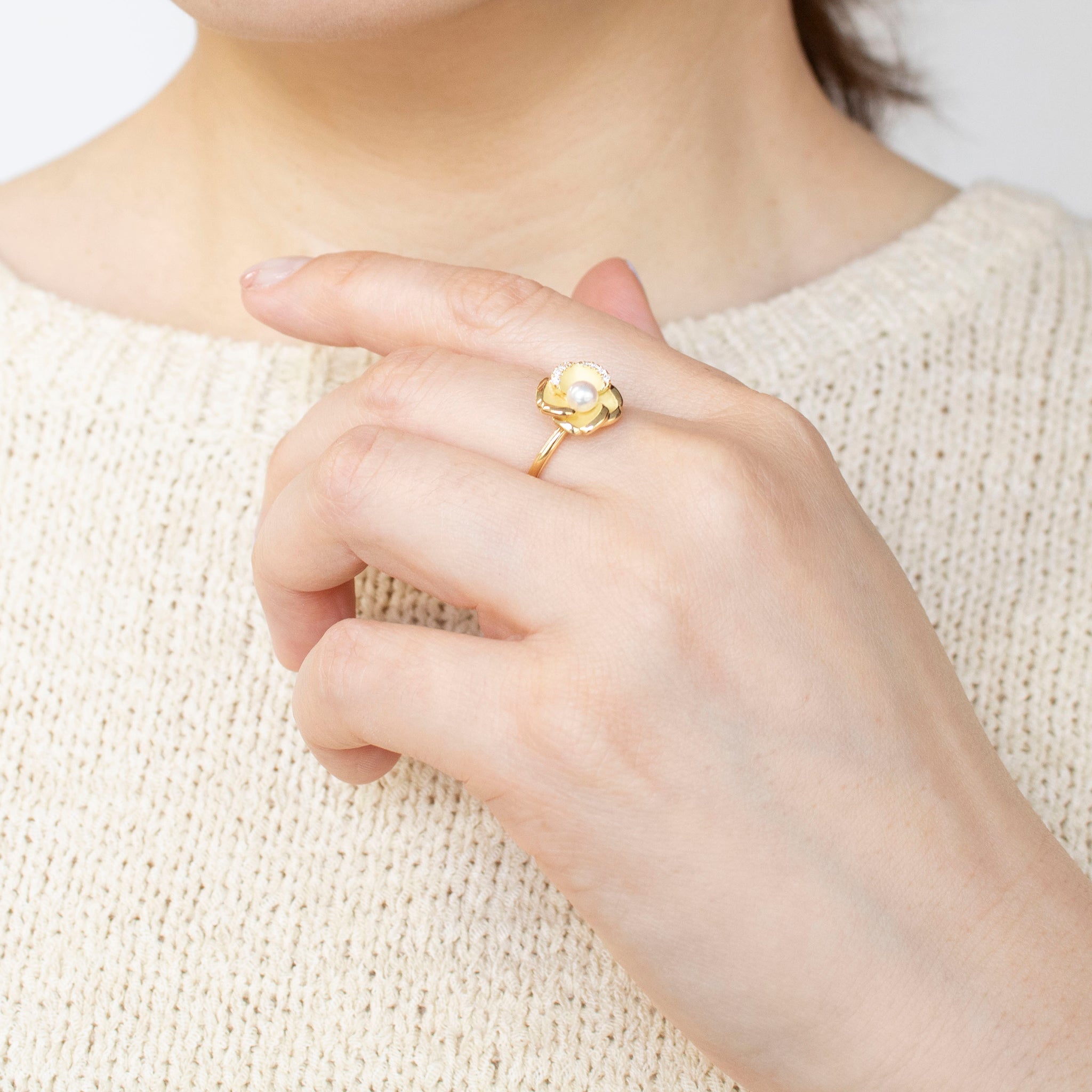 パール K18リング(アコヤ真珠/4mm/カメリアモチーフ/6月誕生石/鑑別書付)《25N00206》