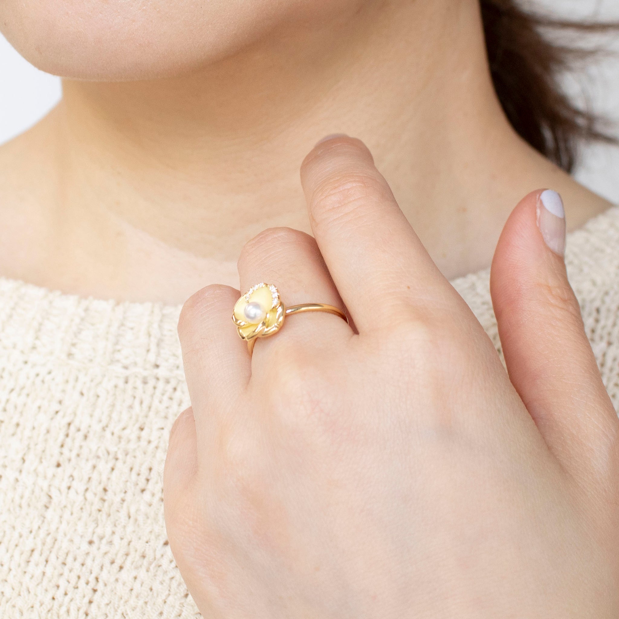 パール K18リング(アコヤ真珠/4mm/カメリアモチーフ/6月誕生石/鑑別書付)《25N00206》