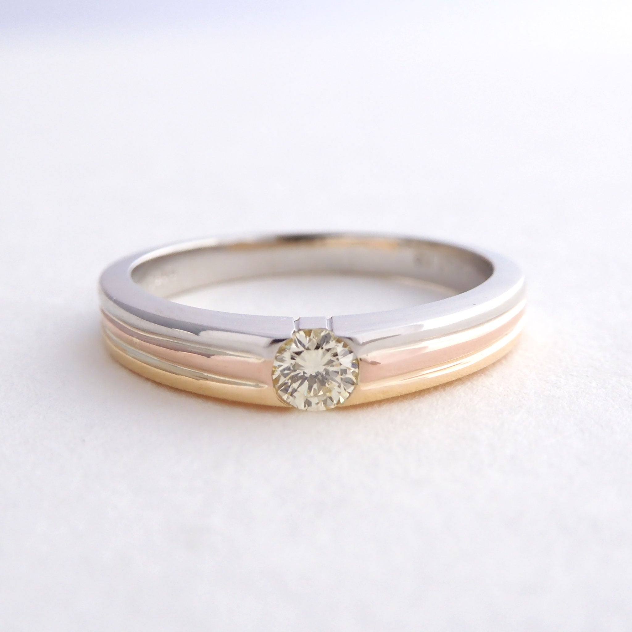 ダイヤモンド K18/プラチナリング(0.15カラット/ベリーライトイエロー/SIクラス/GOOD/4月誕生石/グレーディングレポート付)《25N00408》