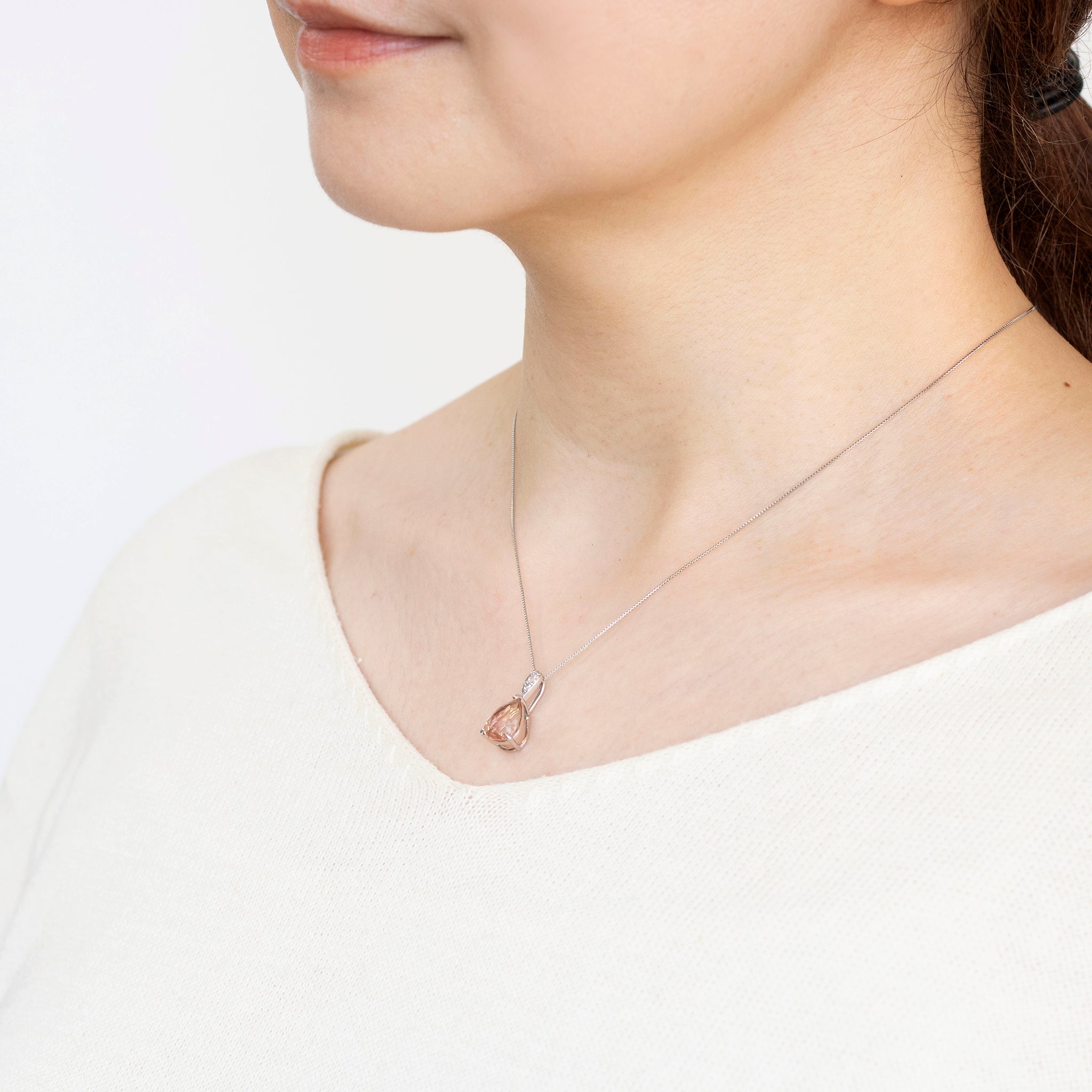 ラブラドライト/ダイヤモンド プラチナネックレス(ペアシェイプ/鑑別書付)《25N00507》