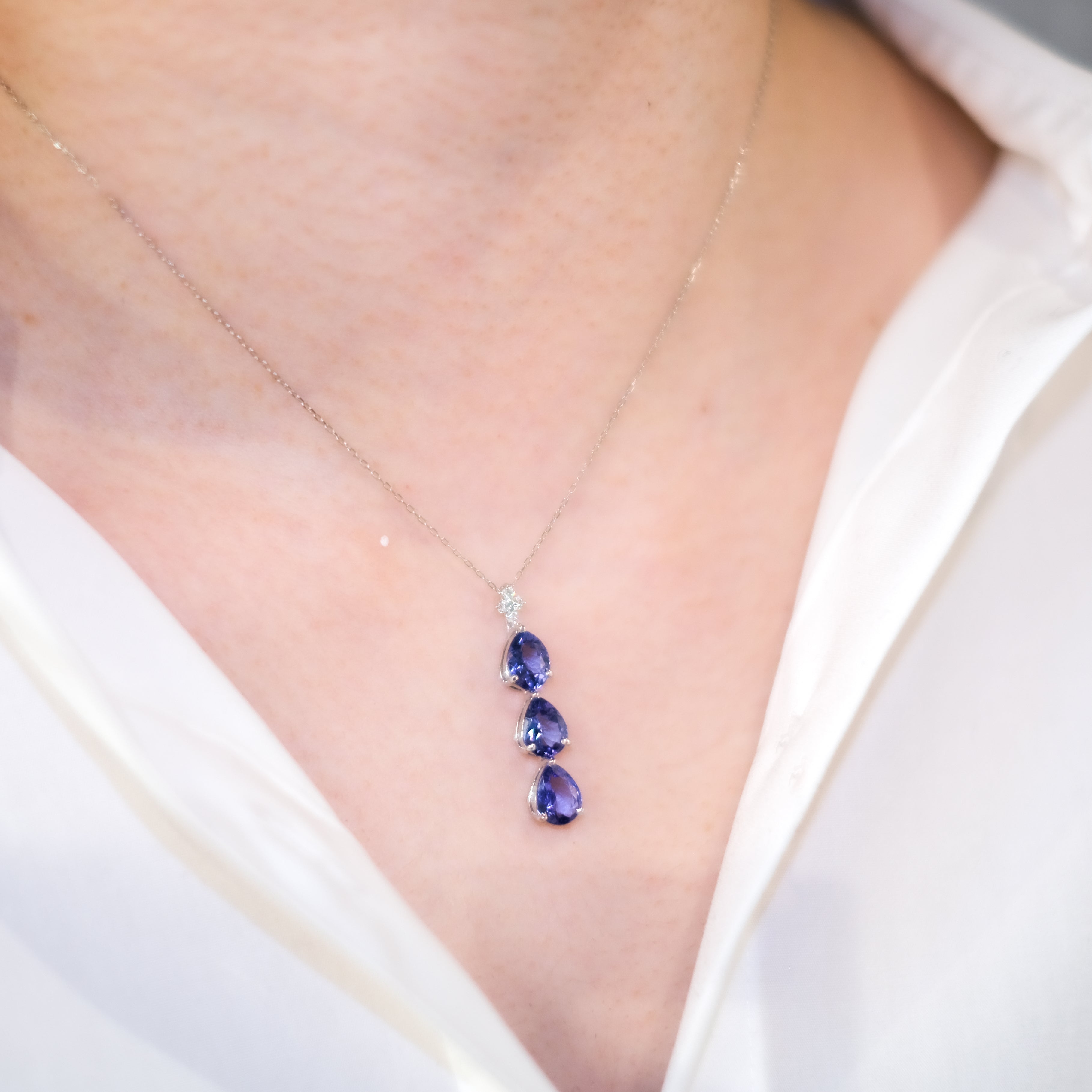 【限定5点】タンザナイト/ダイヤモンド プラチナネックレス(計2.5カラット/ペアシェイプ/12月誕生石)《25N00607》