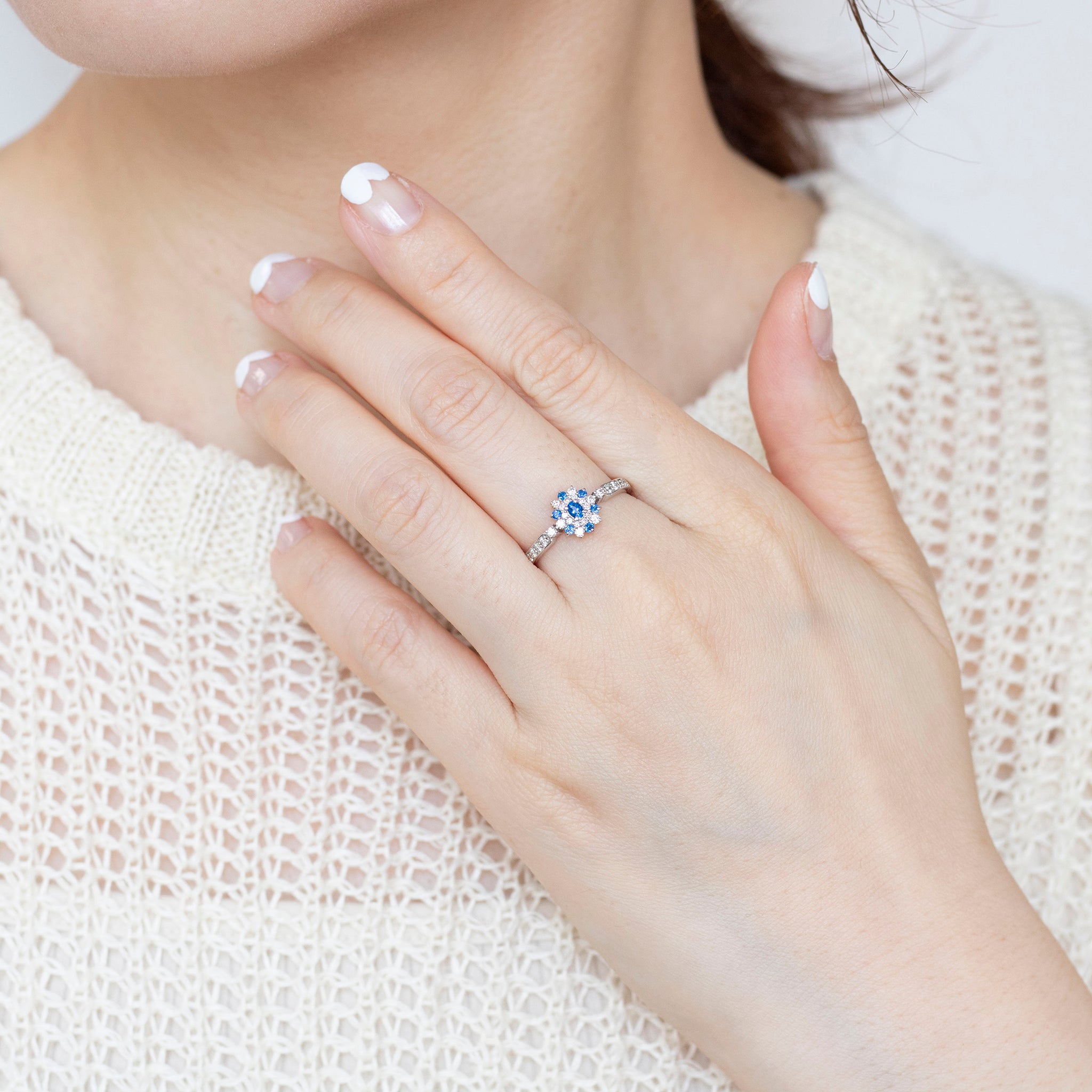 アウイナイト/ダイヤモンド プラチナリング(オーバルカット/鑑別書付)《25N00609》