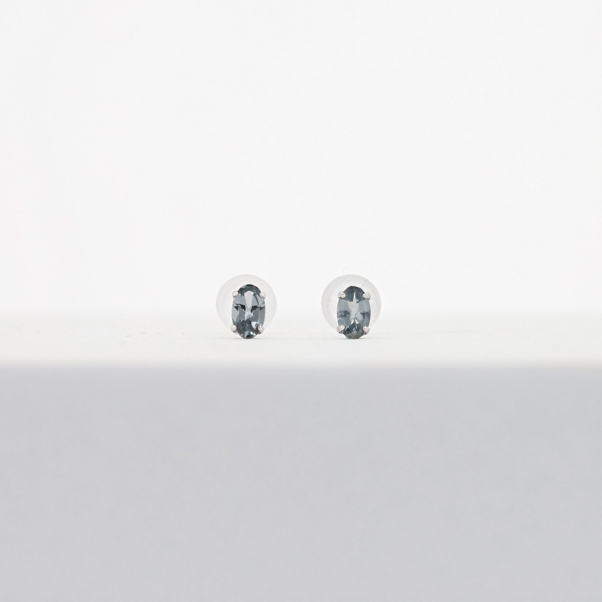 スピネル/ダイヤモンド プラチナピアス(8月誕生石《25N00702》