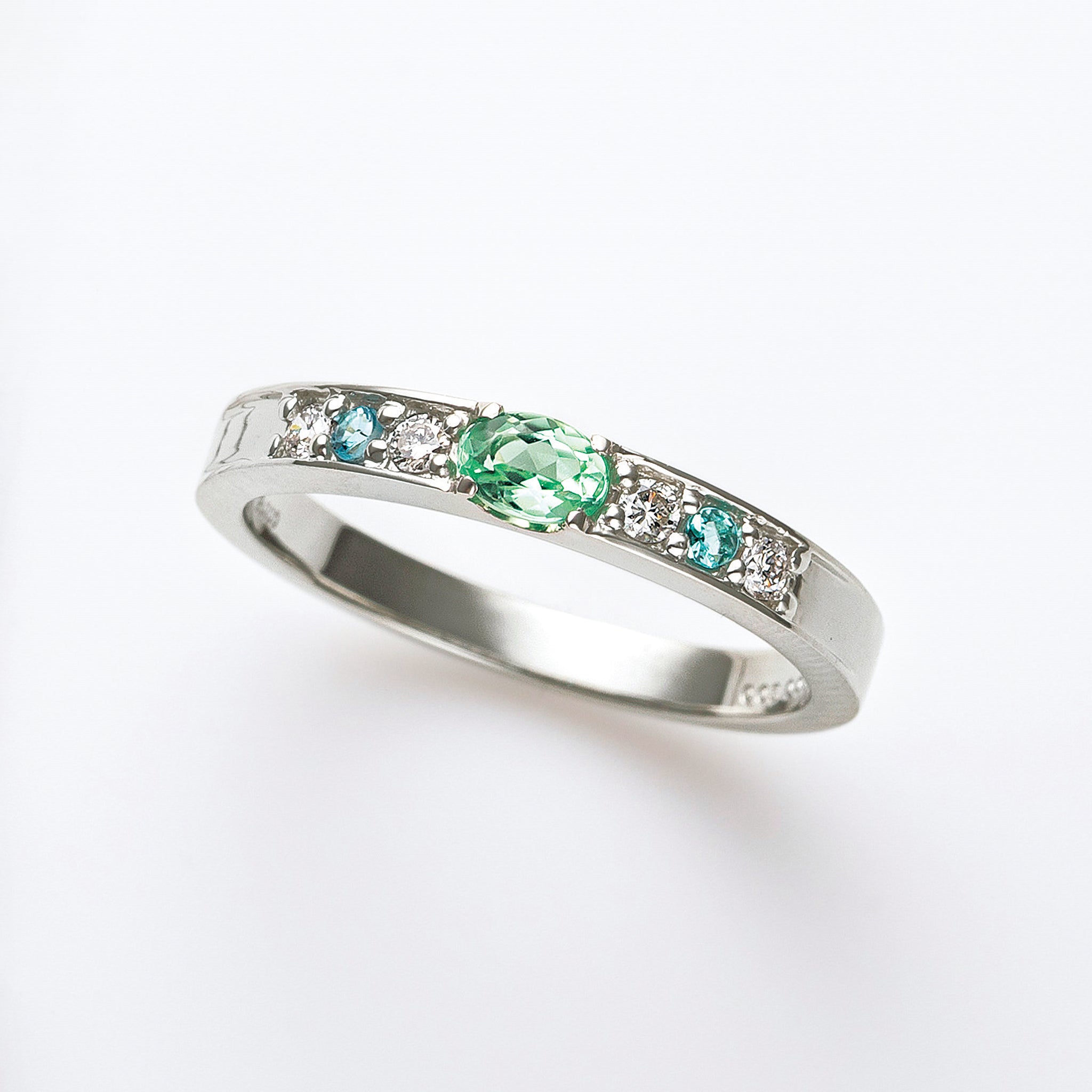 パライバトルマリン/ダイヤモンド プラチナリング(10月誕生石/鑑別書付)《25N00704》