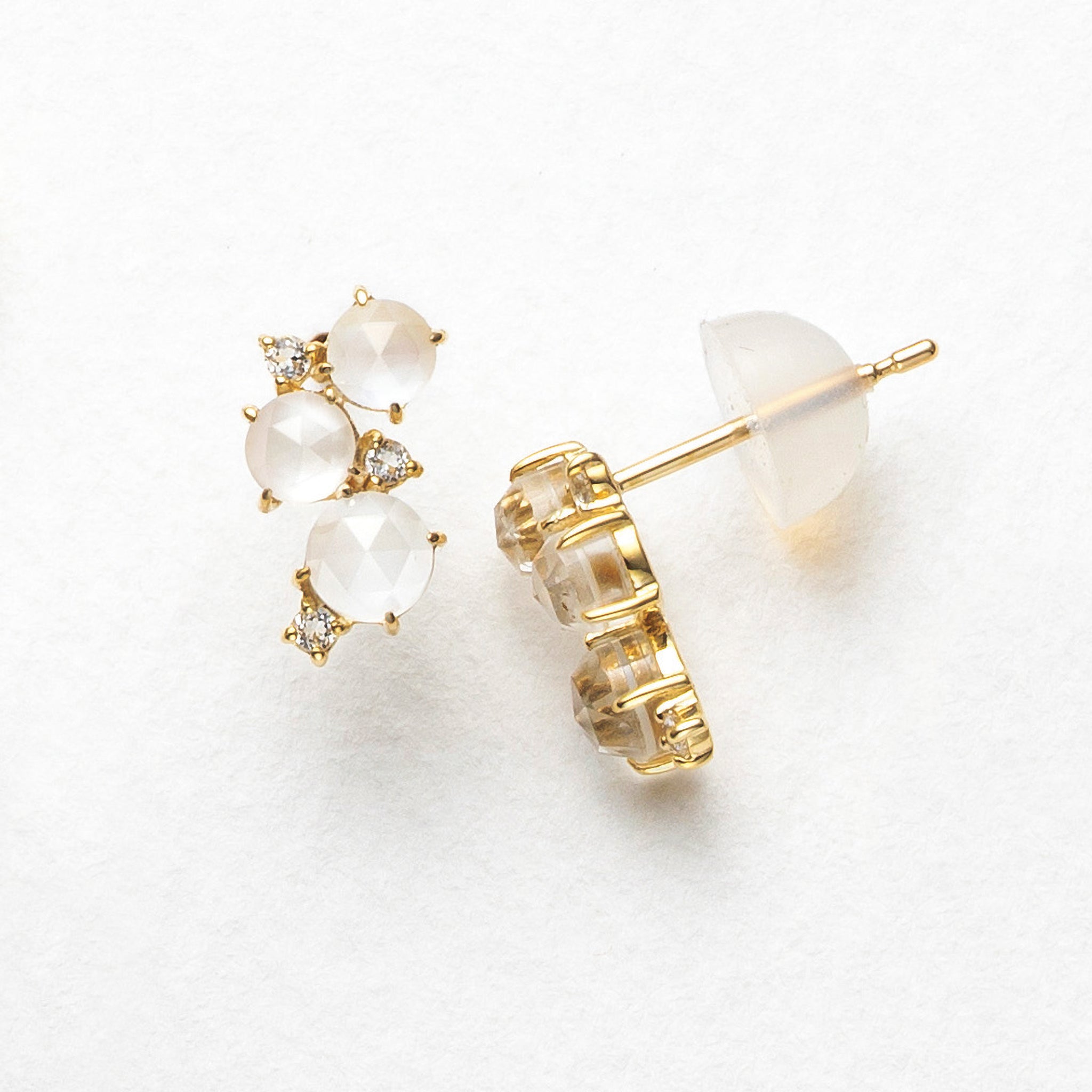 張り合わせ石(クォーツ/シェル)/ホワイトトパーズ K18ピアス《25N00808》