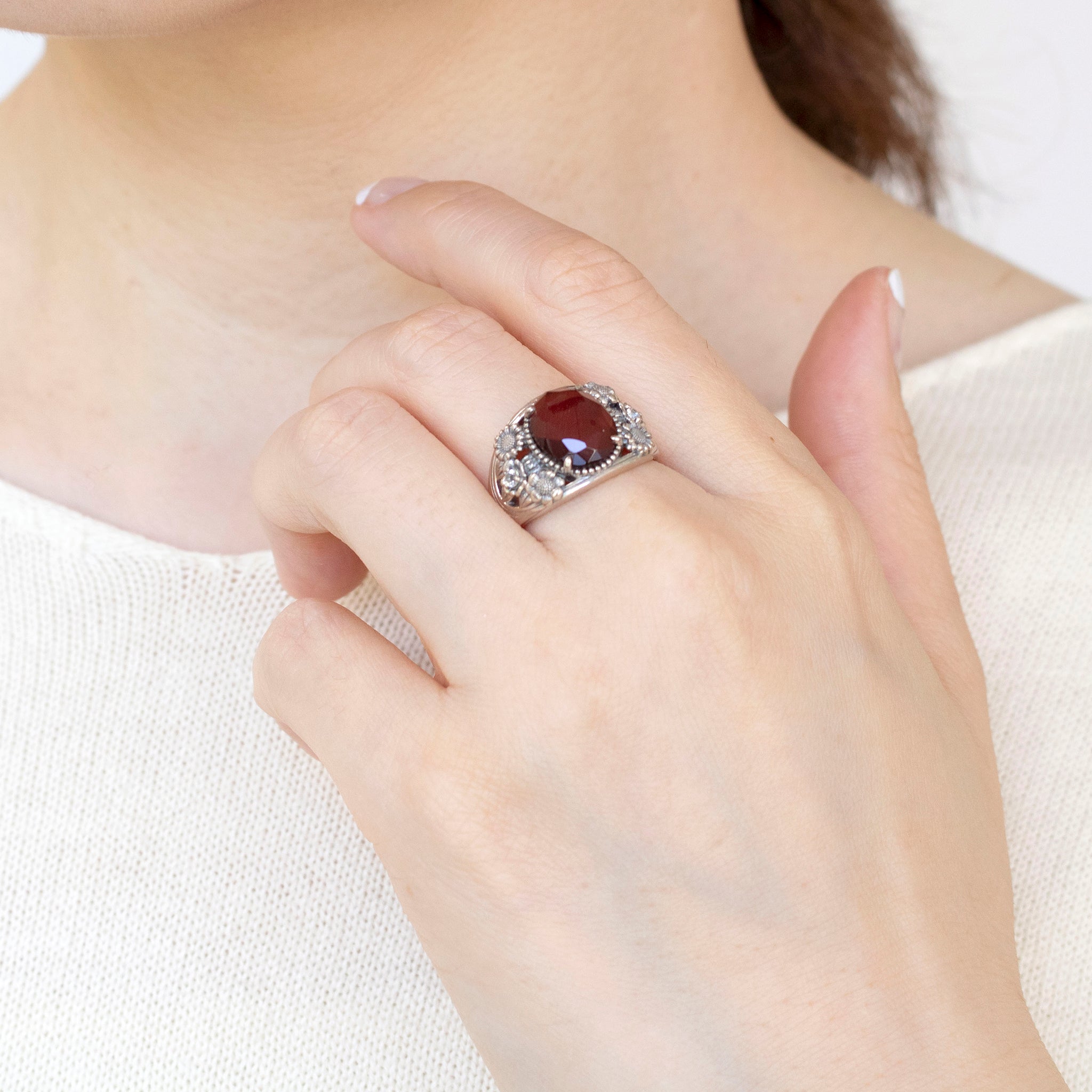 張り合わせ石(ガーネット/クォーツ)/ホワイトパーズ シルバーリング(ひなぎく)《25N00902》