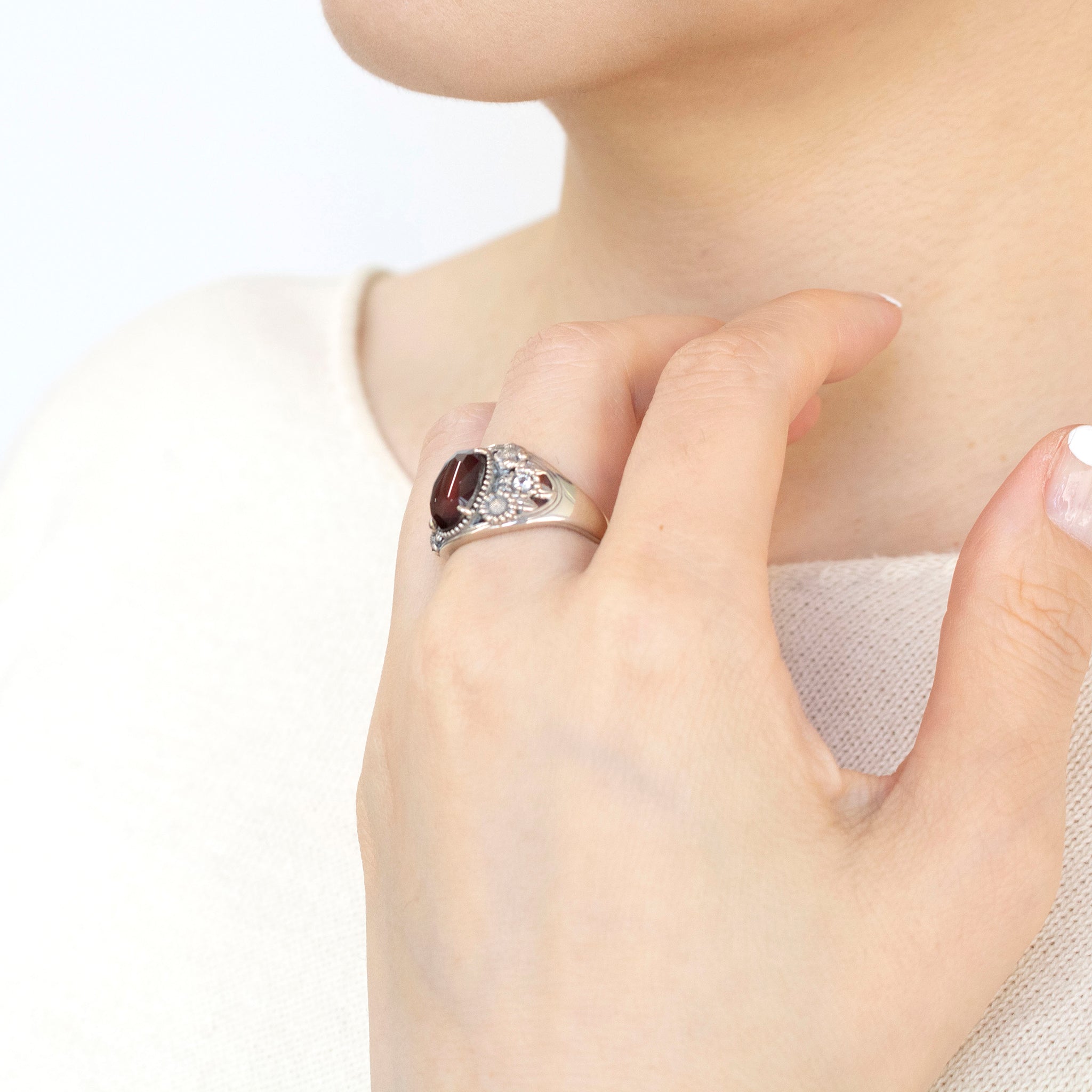 張り合わせ石(ガーネット/クォーツ)/ホワイトパーズ シルバーリング(ひなぎく)《25N00902》