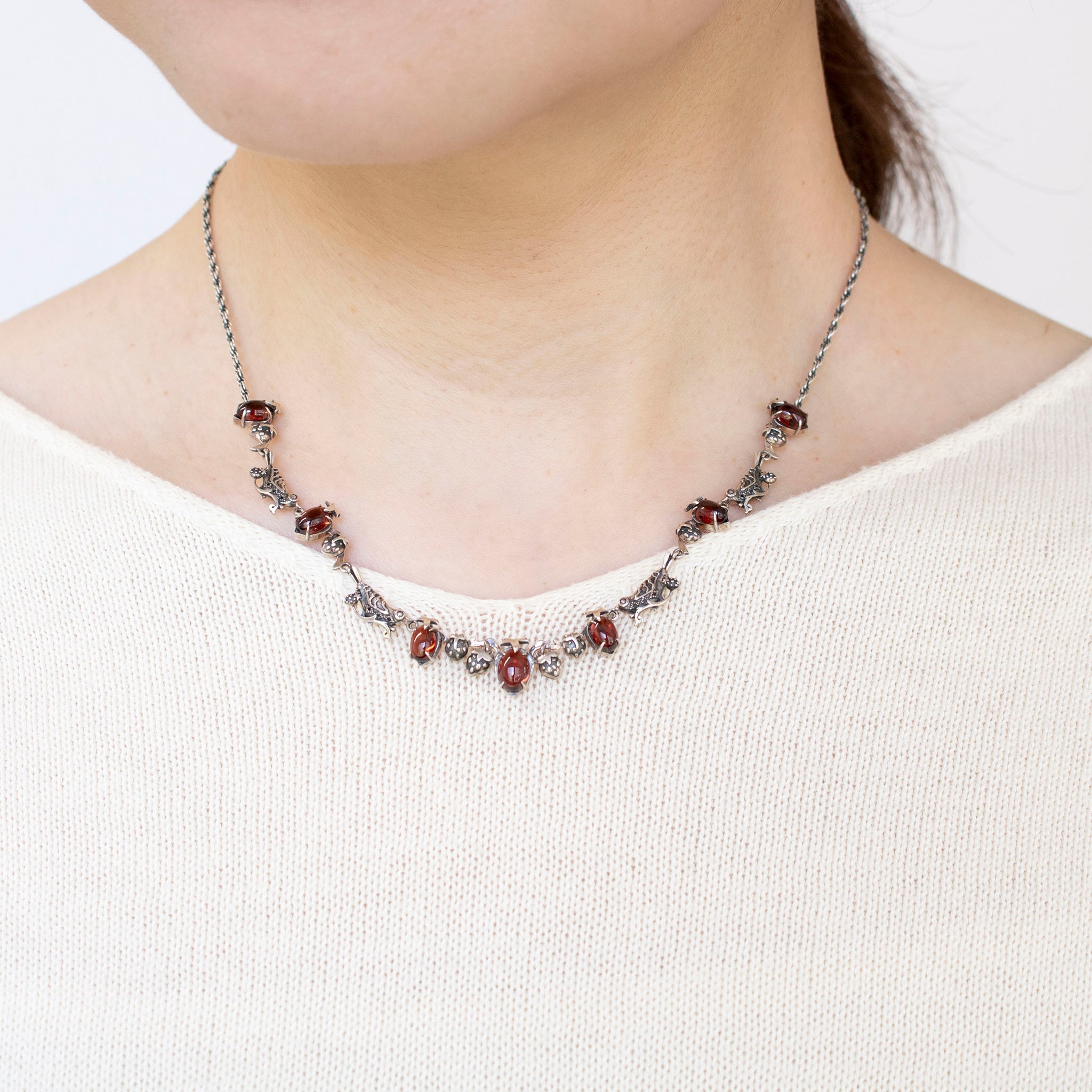 ガーネット シルバーネックレス(いちご泥棒/1月誕生石)《25N00903》
