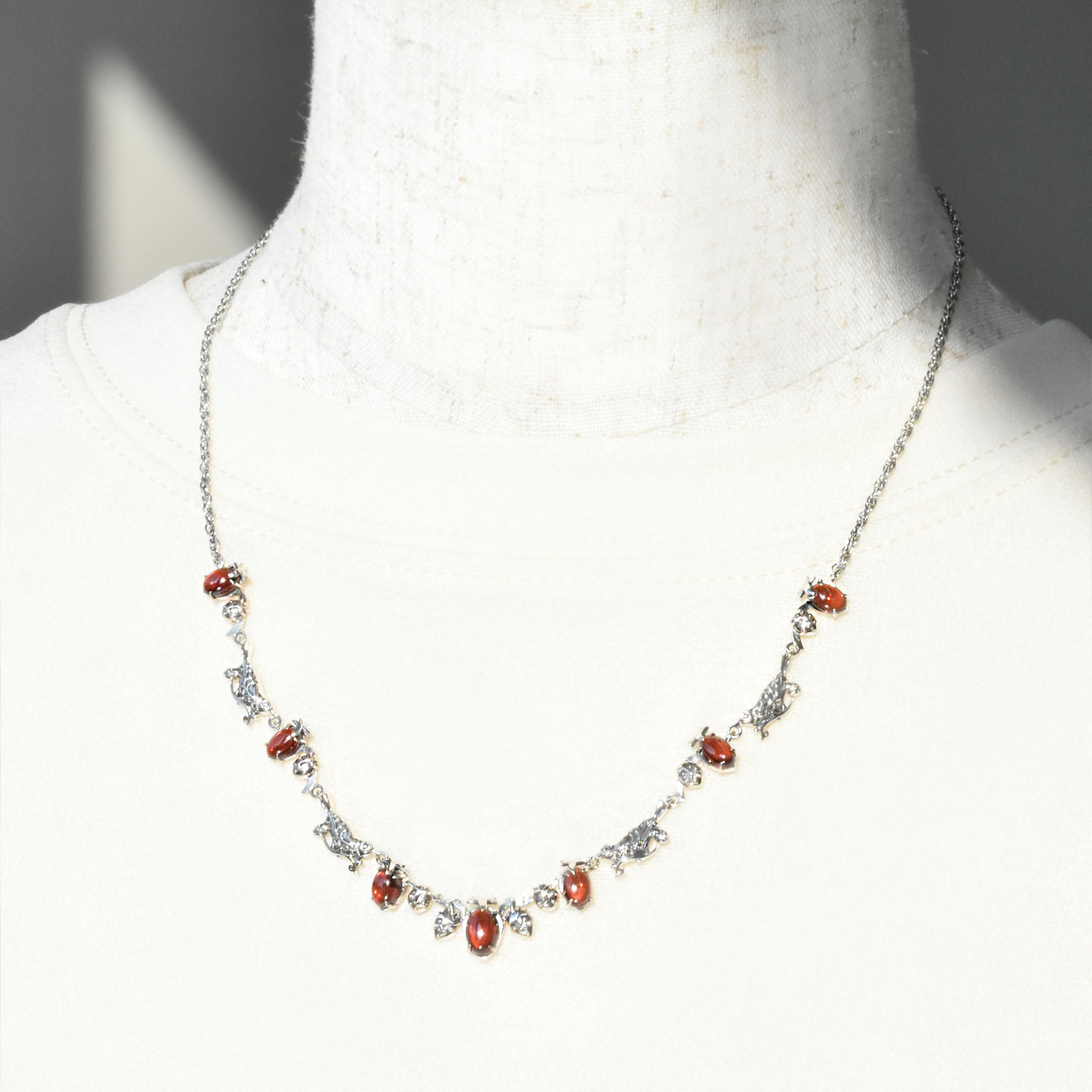 ガーネット シルバーネックレス(いちご泥棒/1月誕生石)《25N00903》