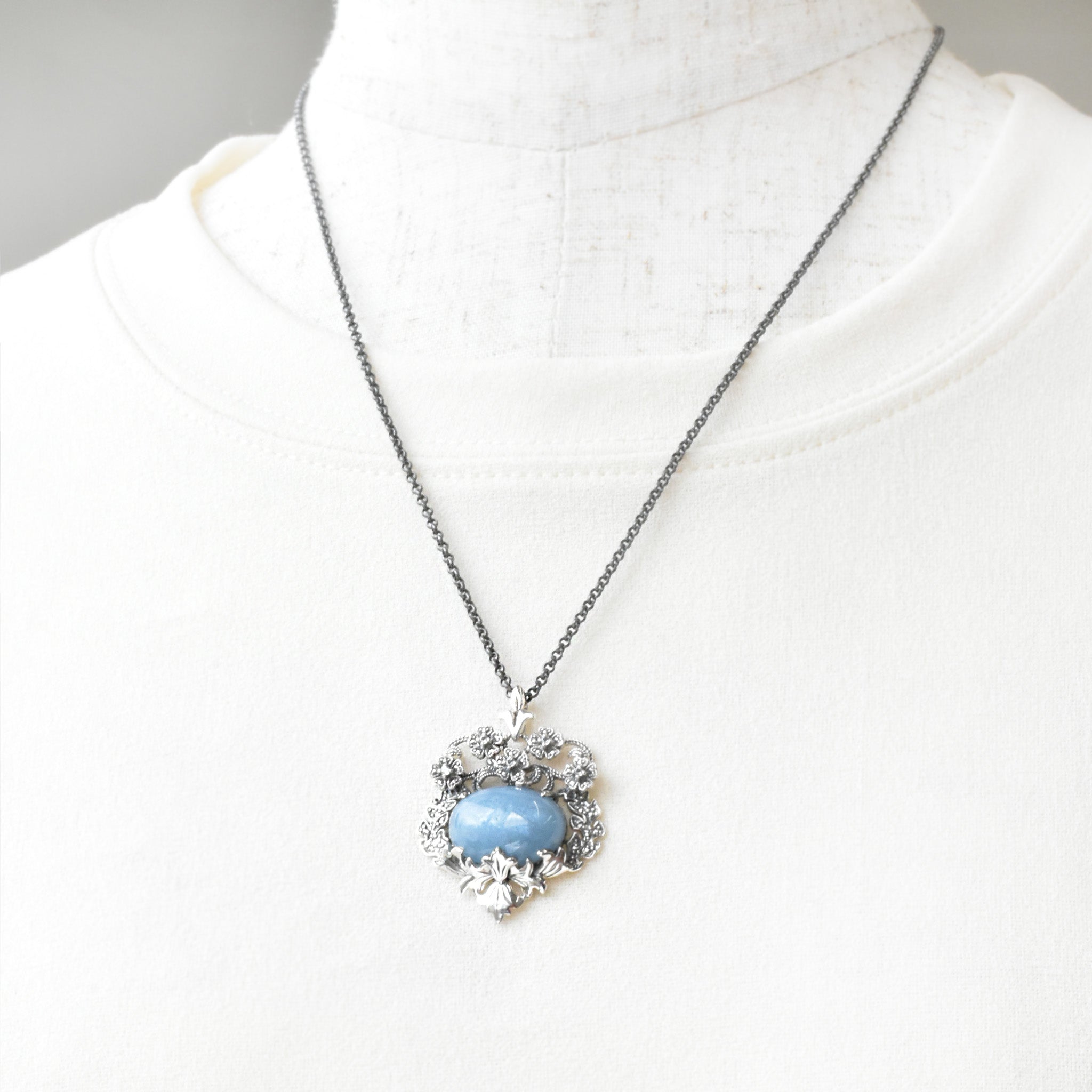 アクアマリン/ホワイトトパーズ シルバーネックレス(オーク/3月誕生石)《25N00906》