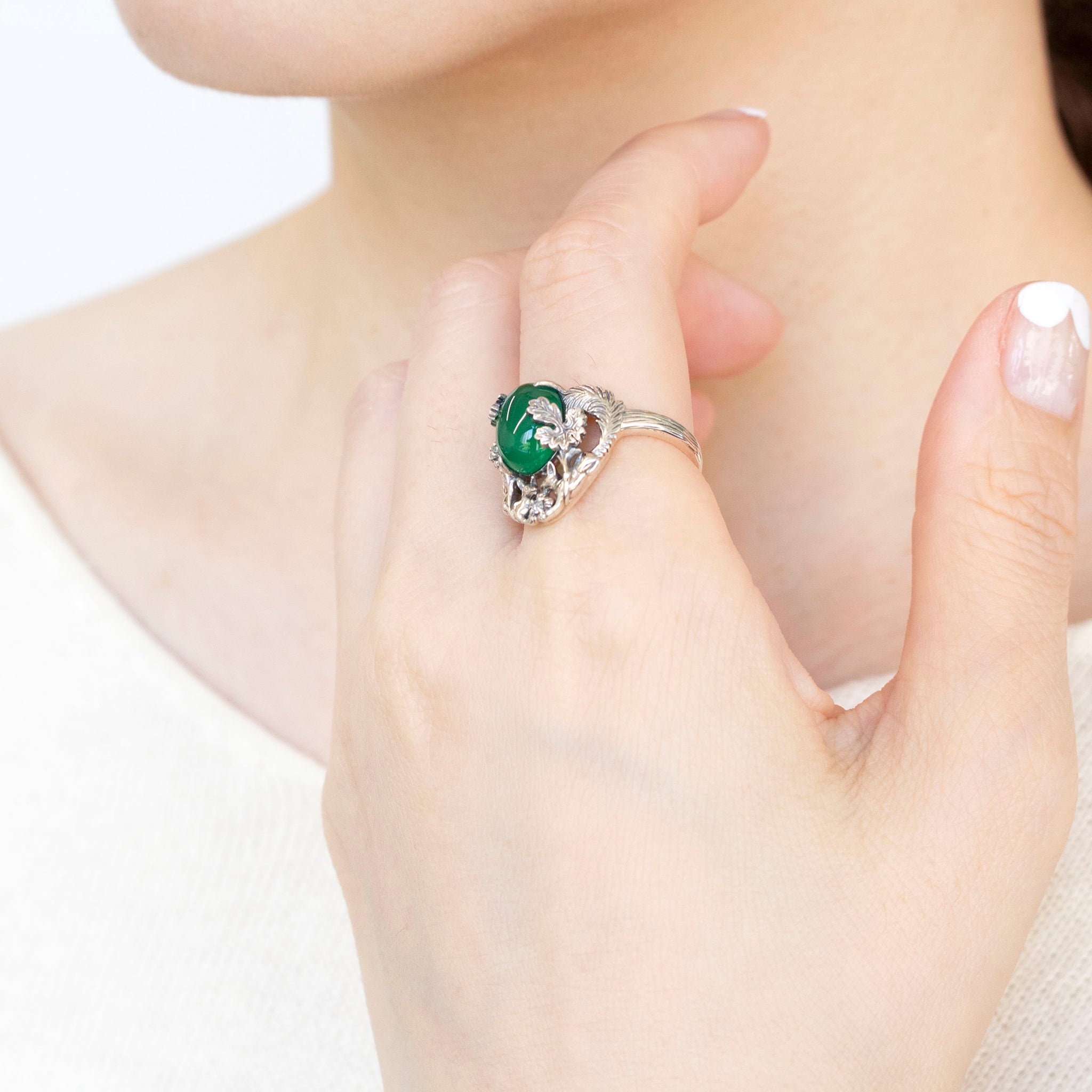 グリーンカルセドニー/ホワイトトパーズ シルバーリング(ブドウ)《25N00907》