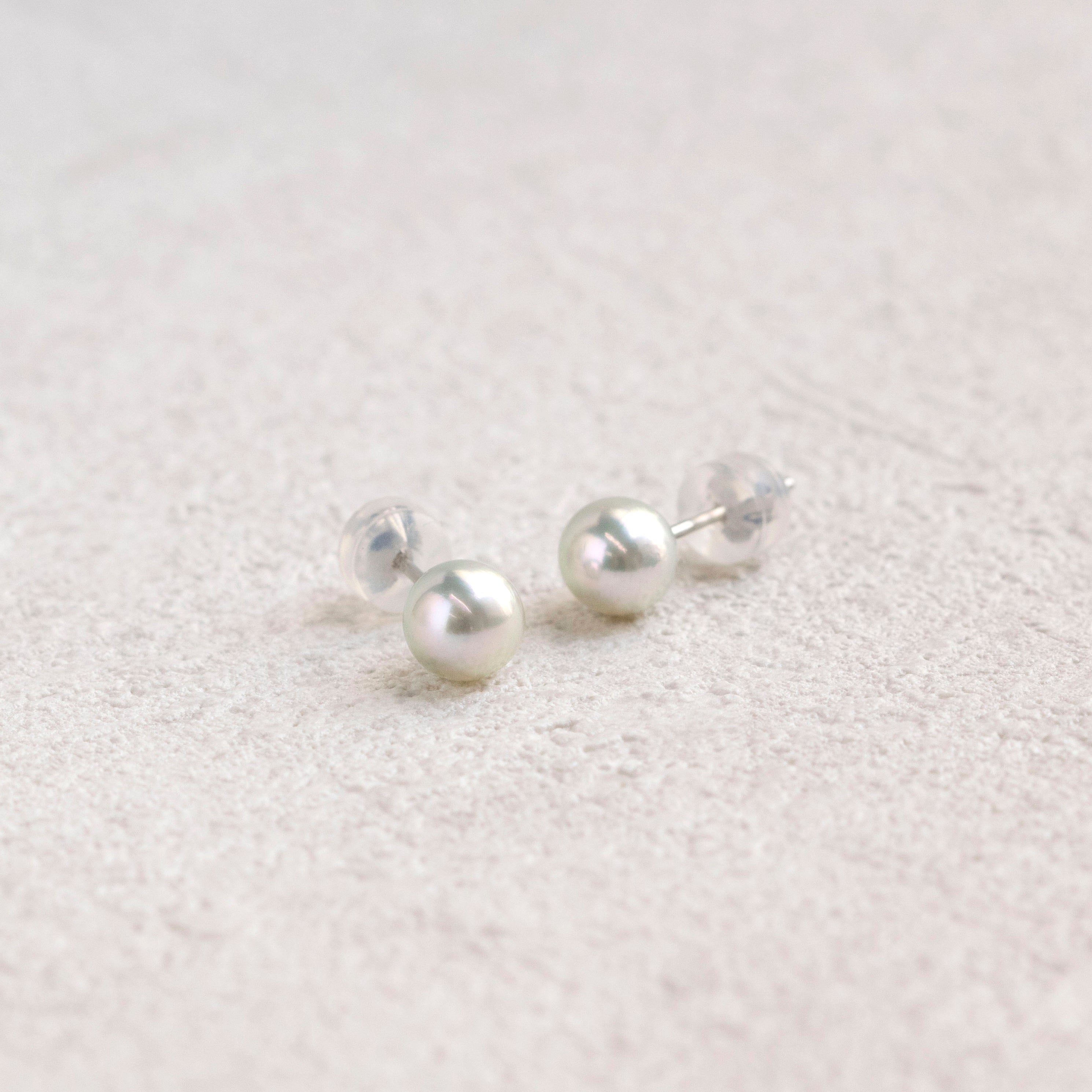 【限定7点】パール プラチナピアス(アコヤ真珠/5.5mm/ナチュラルブルー/6月誕生石)《25N01006》