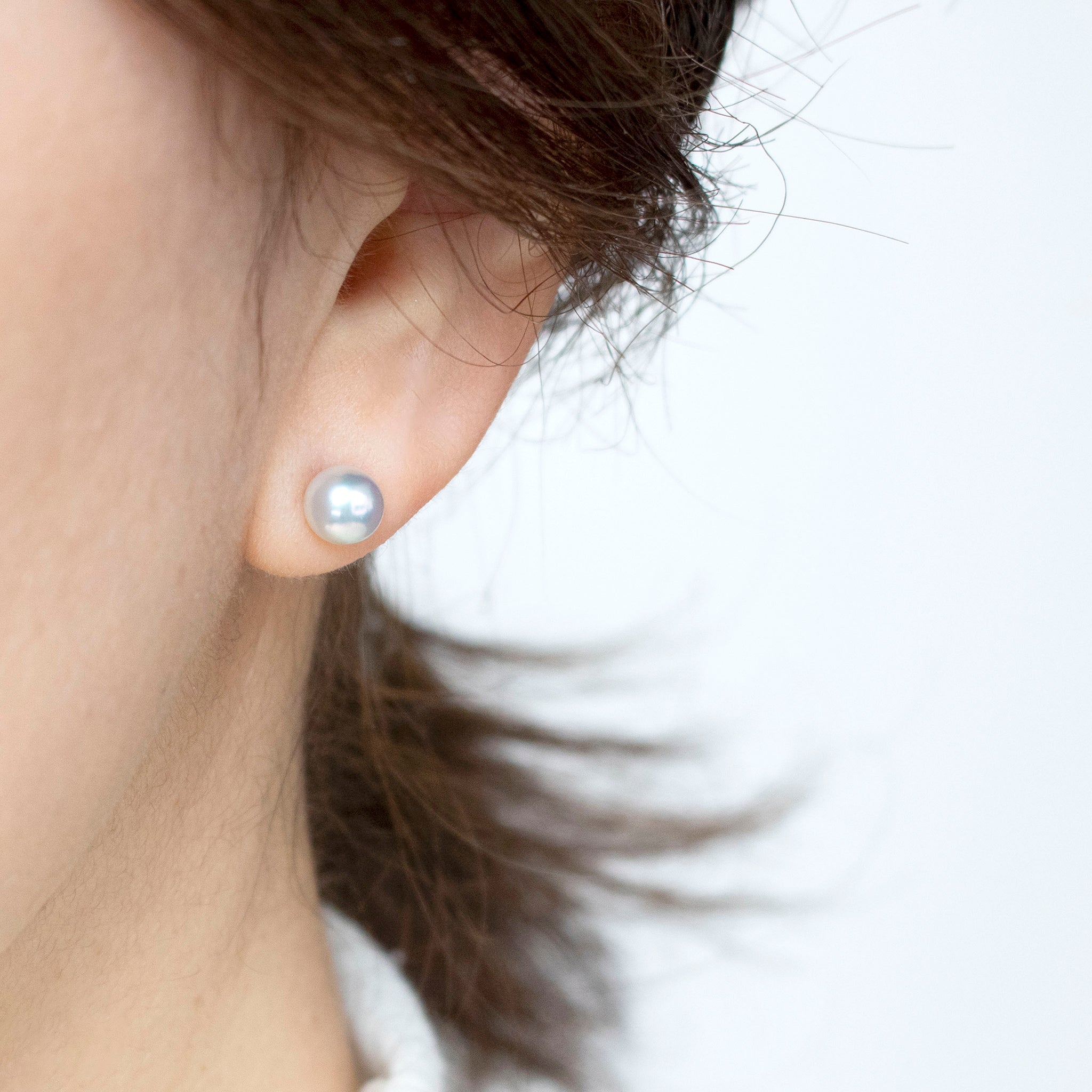 【限定7点】パール プラチナピアス(アコヤ真珠/5.5mm/ナチュラルブルー/6月誕生石)《25N01006》