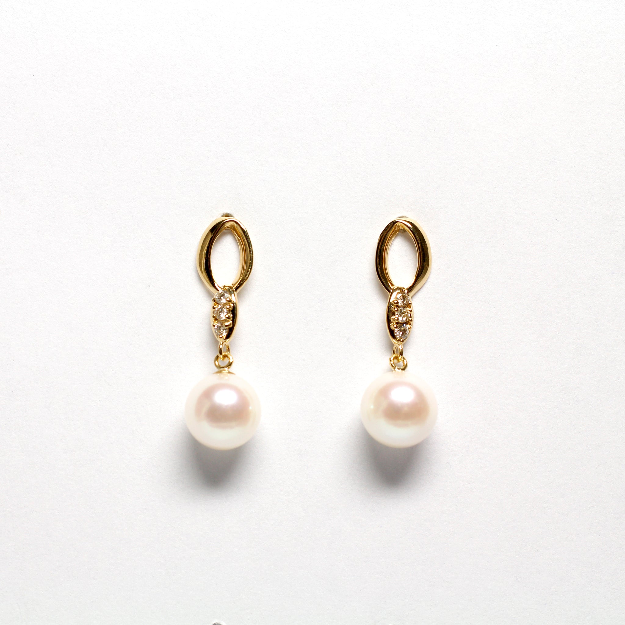 パール/ダイヤモンド K18ピアス(アコヤ真珠/6mm/6月誕生石)《25N01104》