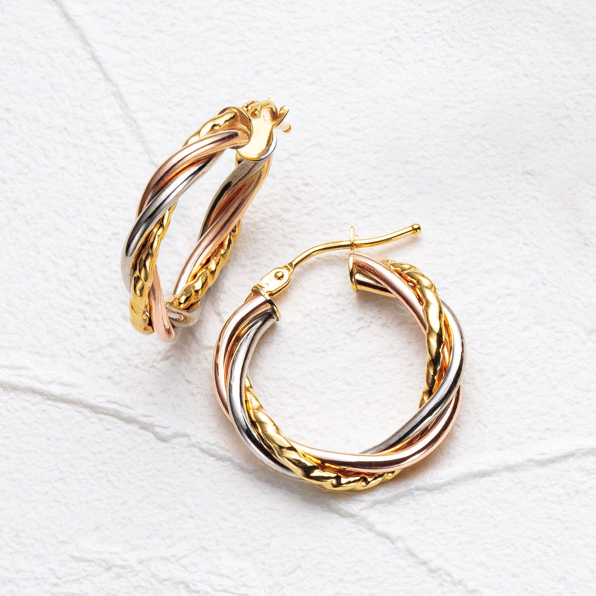 K18ピアス(フープ/イタリア製)《25N01201》