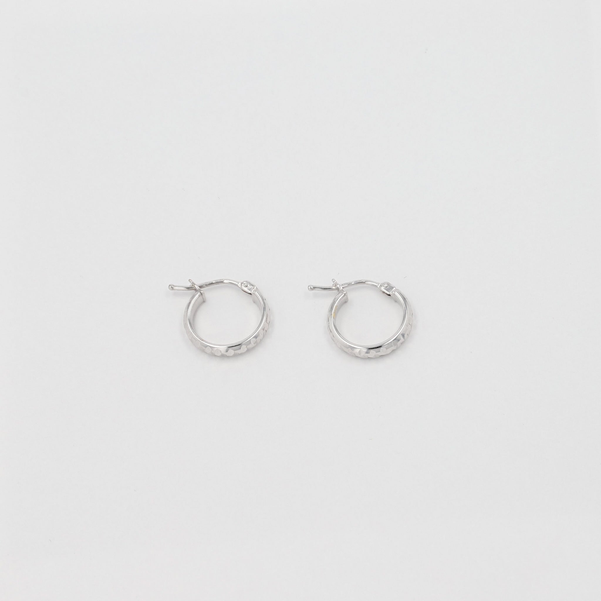 K18ピアス(イタリア製/フープ)《25N01204》