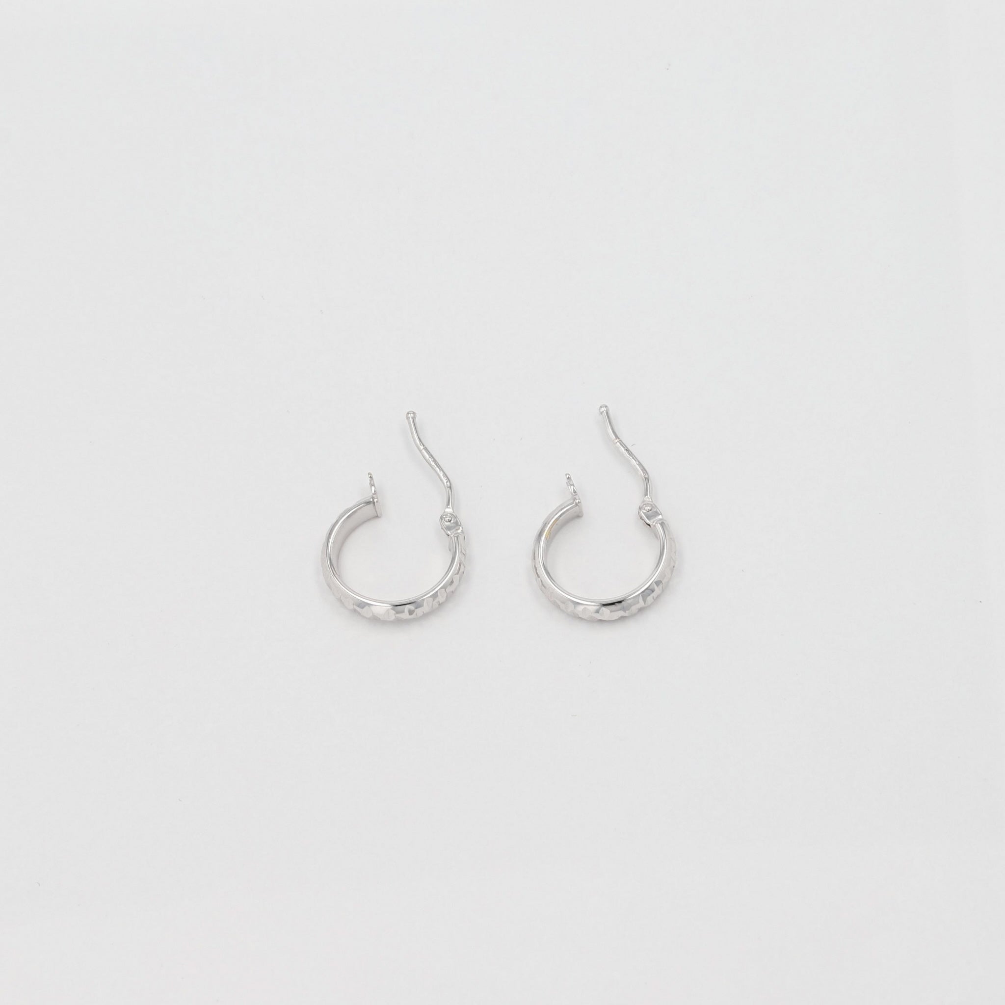 K18ピアス(イタリア製/フープ)《25N01204》