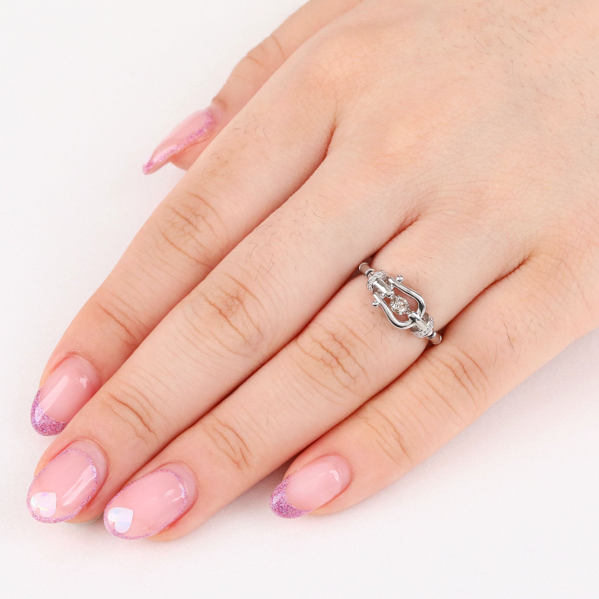 ダイヤモンド プラチナリング(ダンシングストーン/4月誕生石)《25N01301》