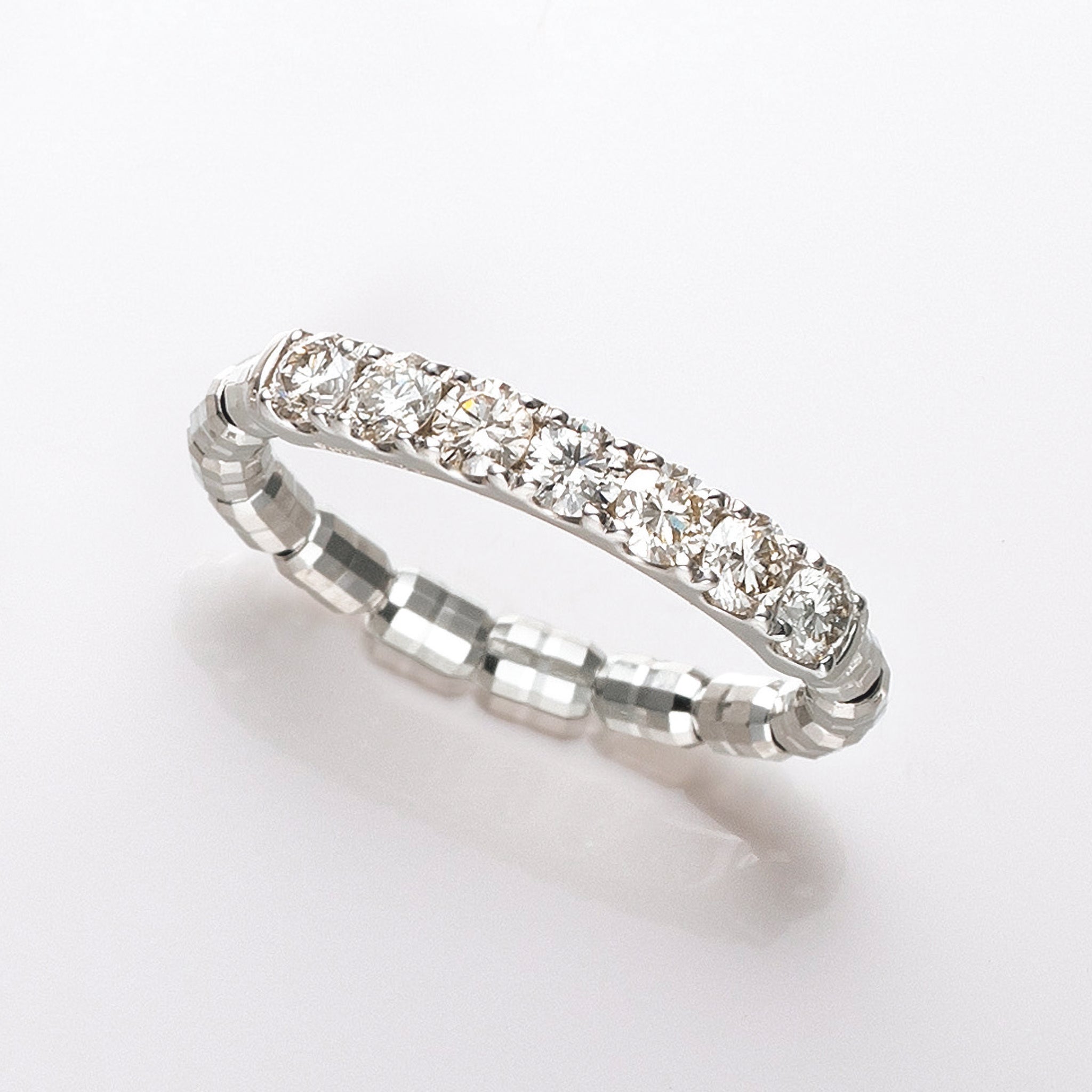 ダイヤモンド プラチナリング(フリーサイズ/4月誕生石)《25N01304》