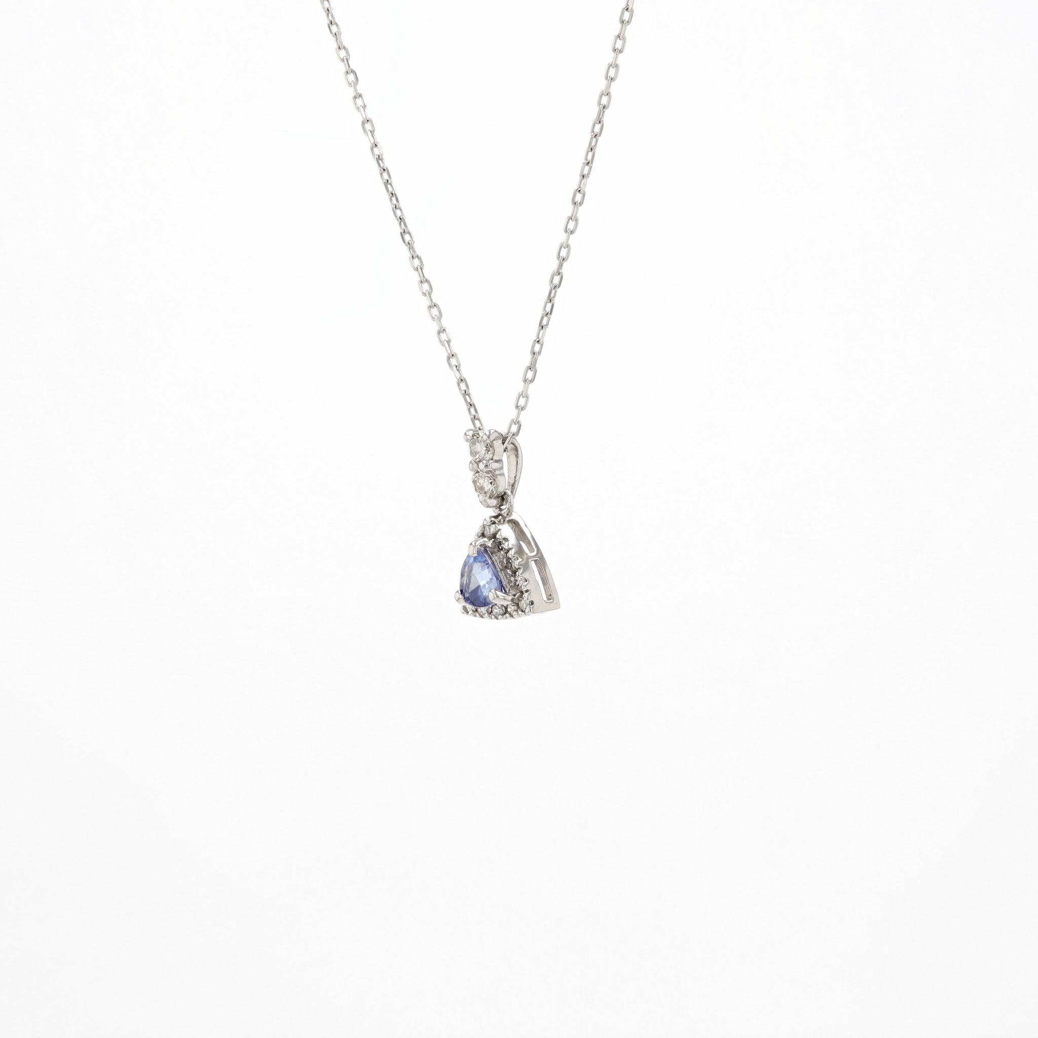 ベニトアイト/ダイヤモンド プラチナネックレス(鑑別書付)《25N01406》