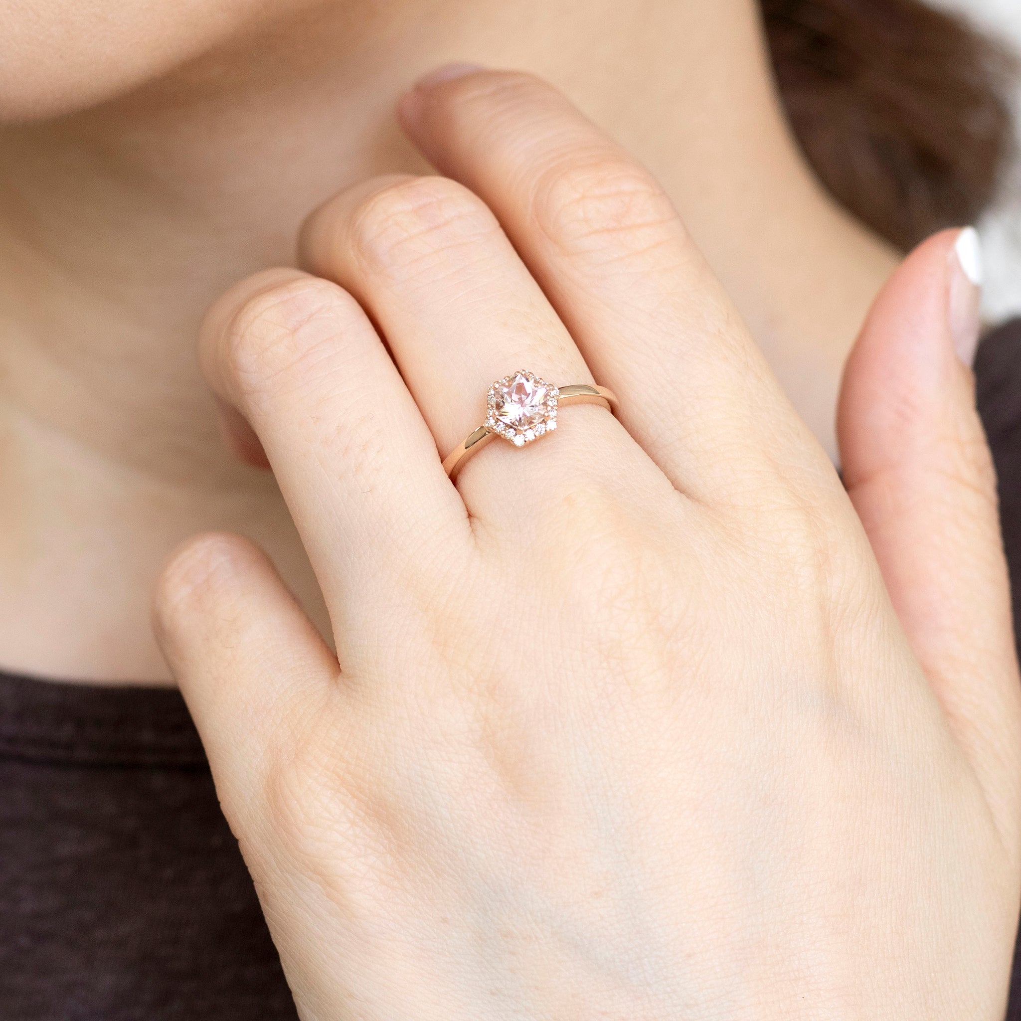 モルガナイト/ダイヤモンド K18リング(4月誕生石)《25N01407》