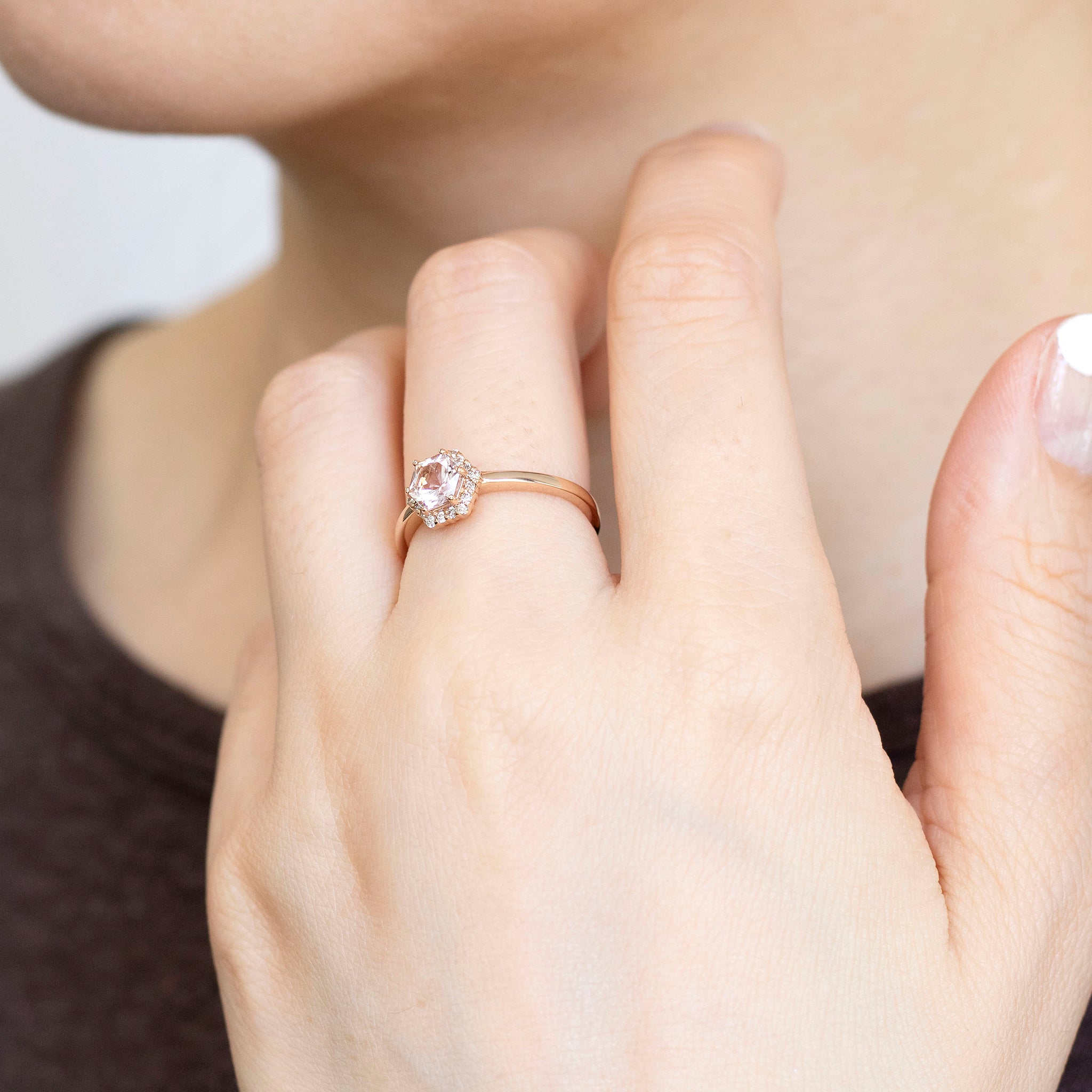 モルガナイト/ダイヤモンド K18リング(4月誕生石)《25N01407》